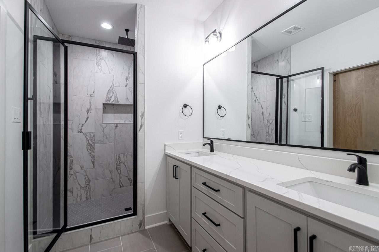 SPENCER CROSSING LLC - Residential