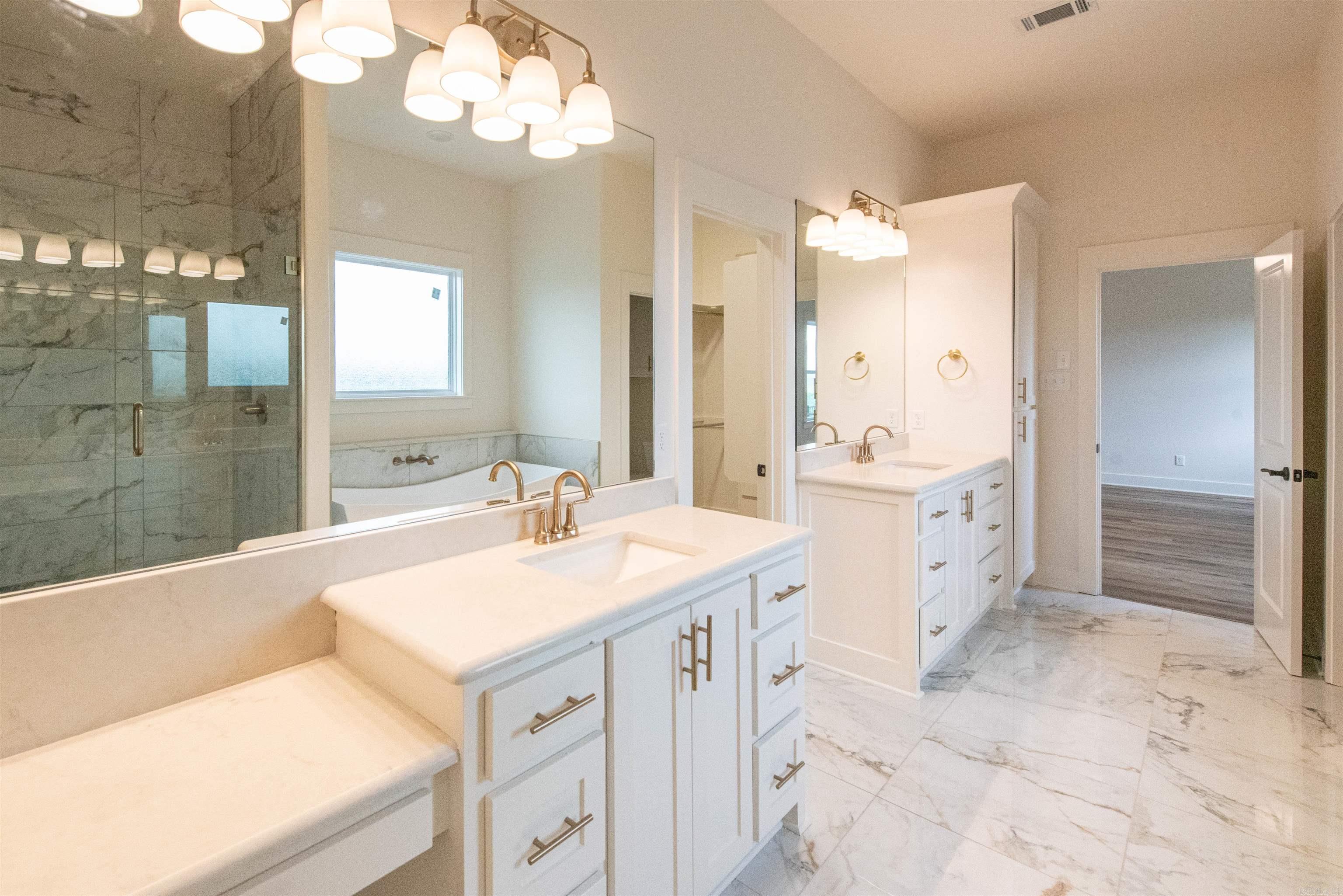 MAUMELLE VALLEY ESTATES - Residential