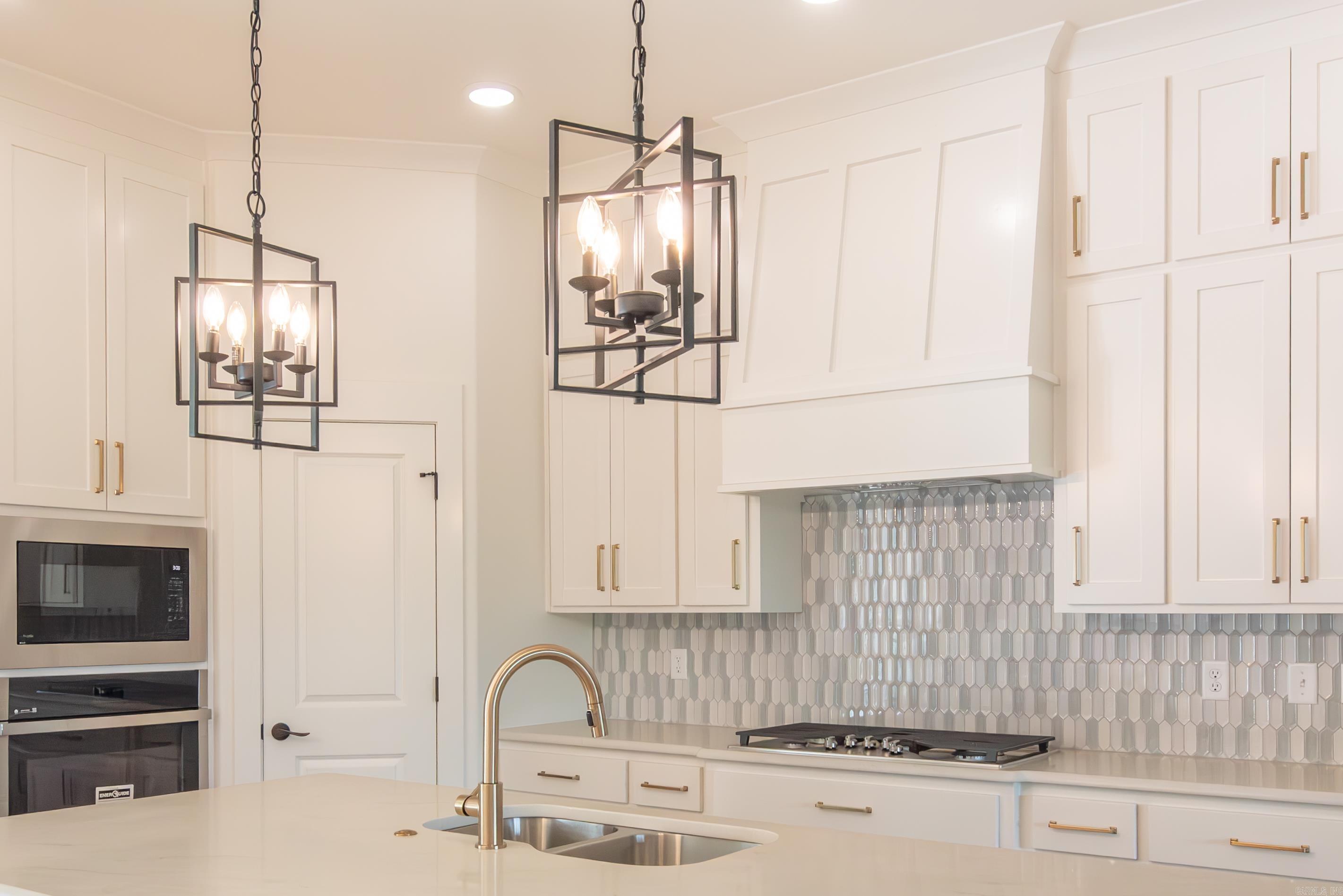 MAUMELLE VALLEY ESTATES - Residential