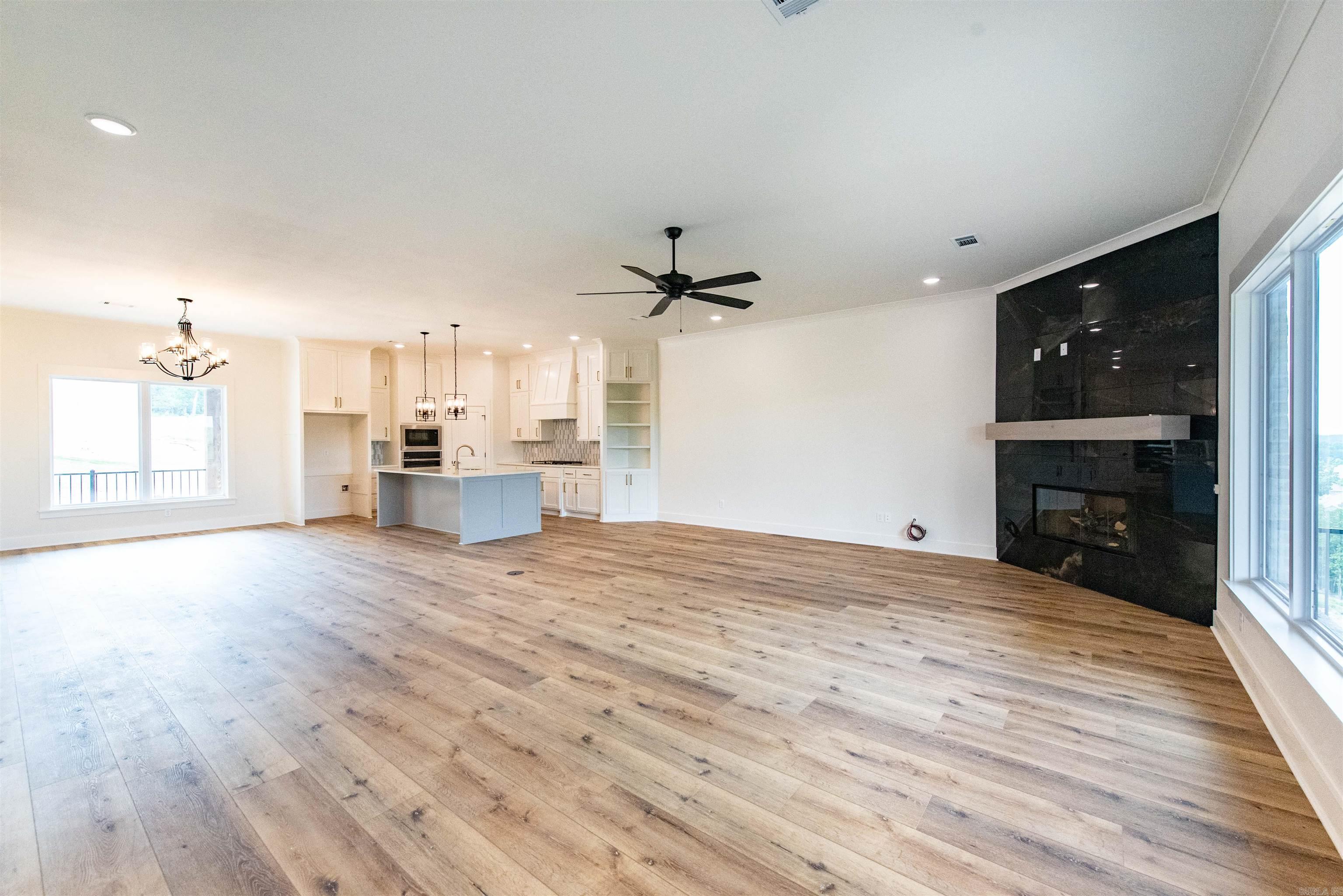 MAUMELLE VALLEY ESTATES - Residential