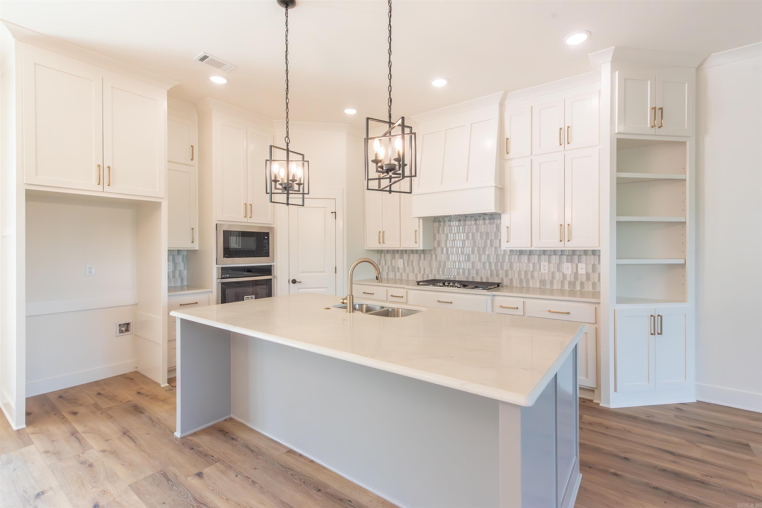 MAUMELLE VALLEY ESTATES - Residential