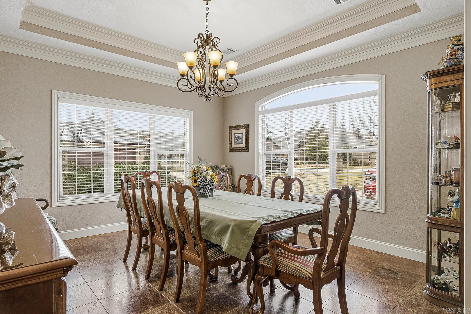 JAMESTOWN MANOR - Residential