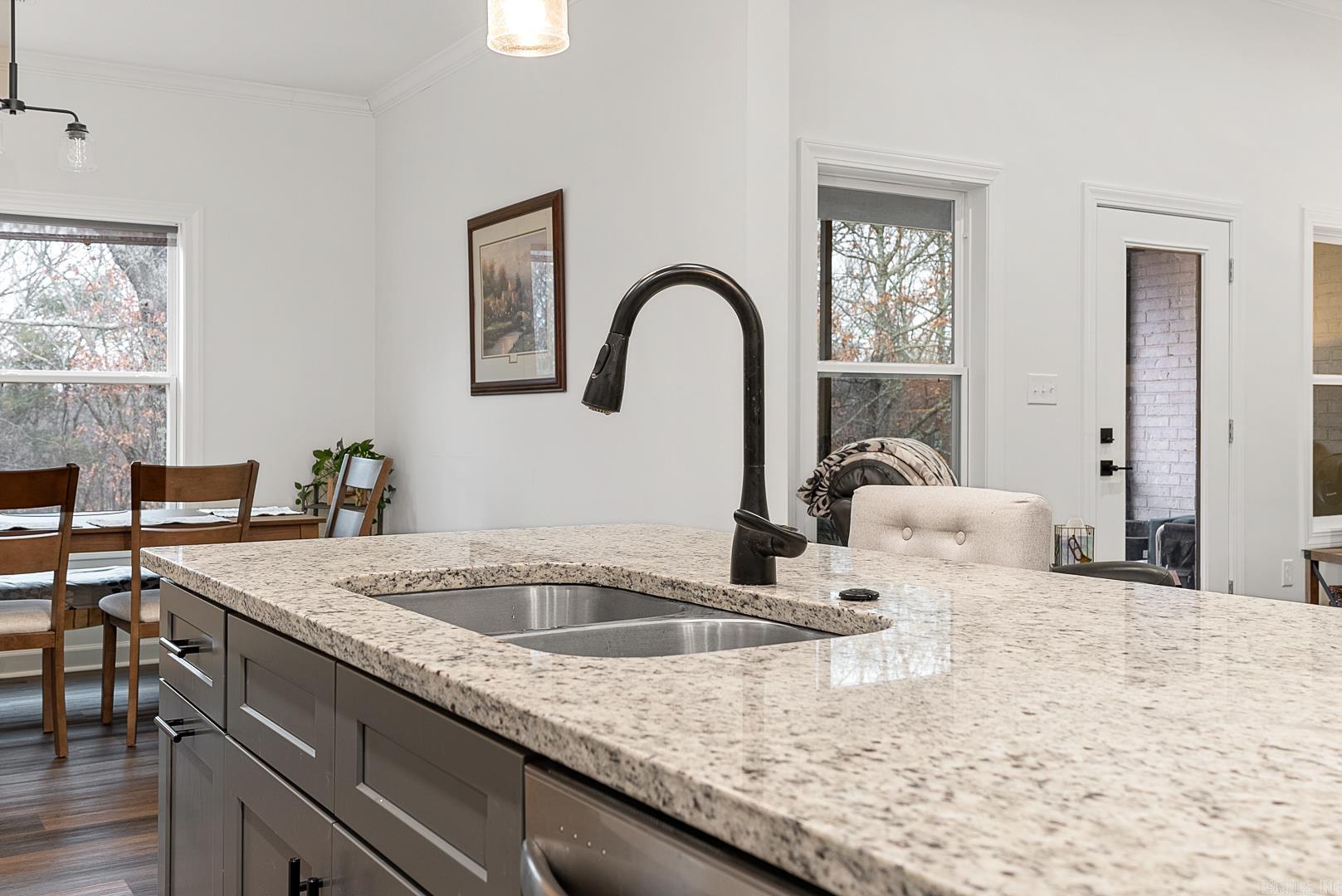 VALLEY VIEW MANOR - Residential