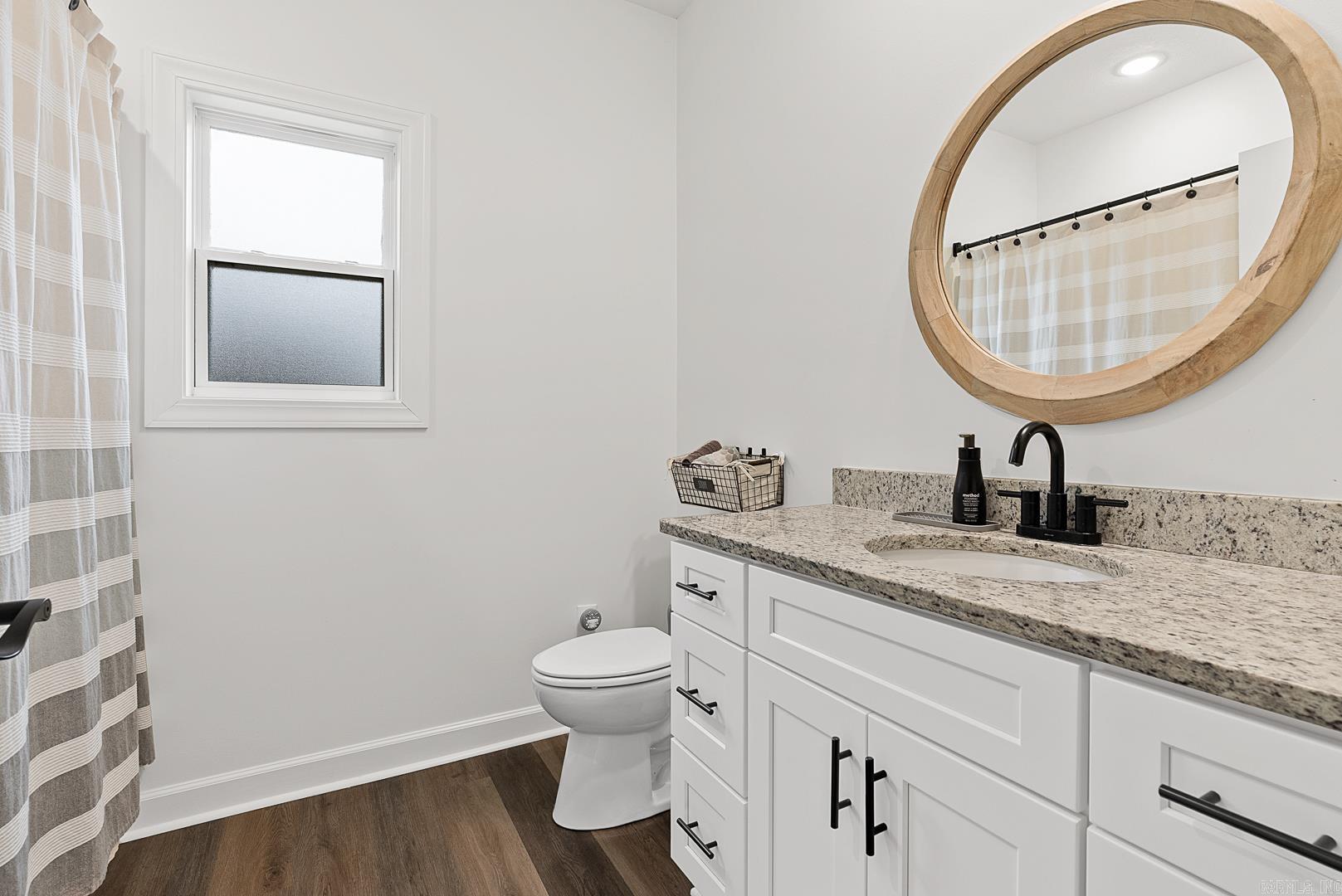 VALLEY VIEW MANOR - Residential