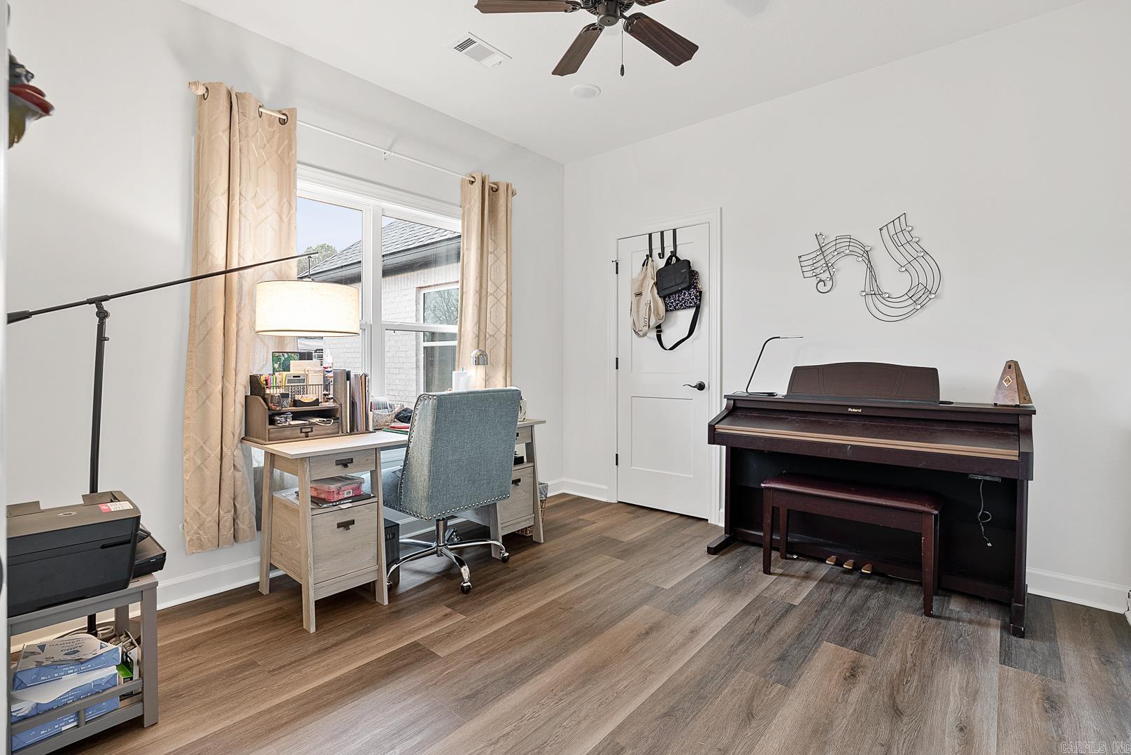 VALLEY VIEW MANOR - Residential