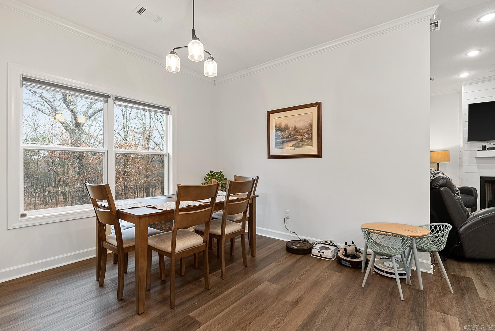 VALLEY VIEW MANOR - Residential