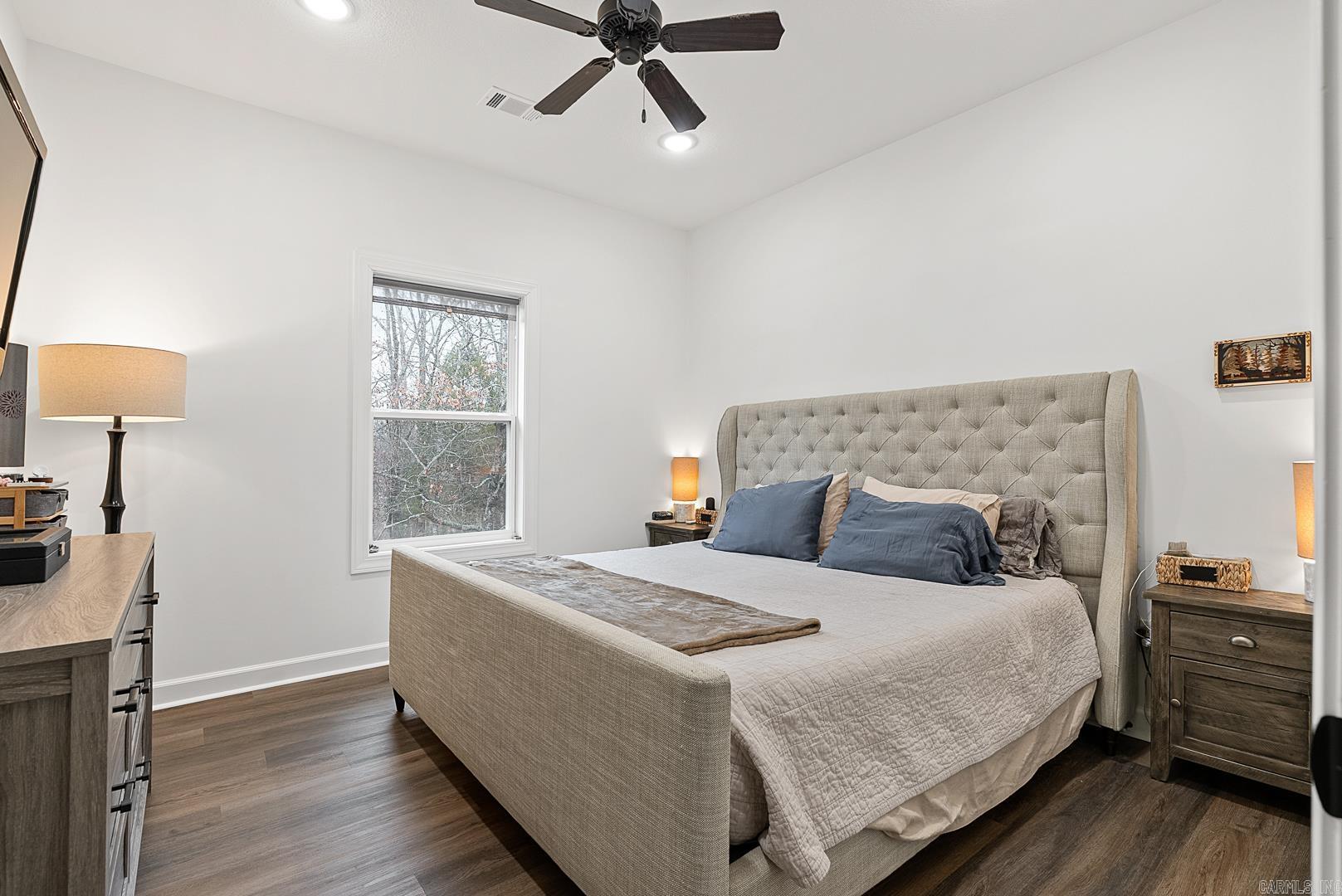 VALLEY VIEW MANOR - Residential