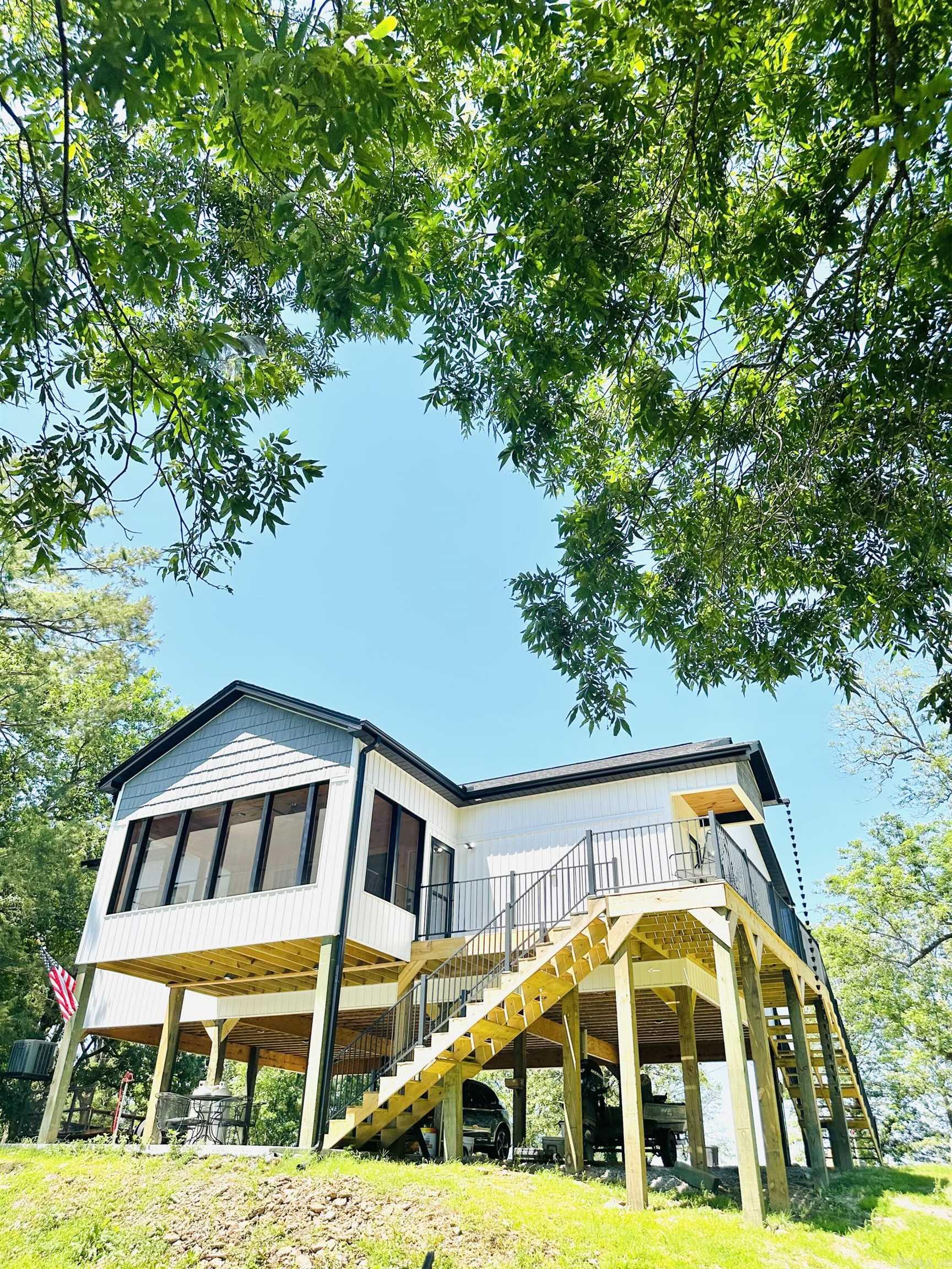 Nimmo River Bank - Residential