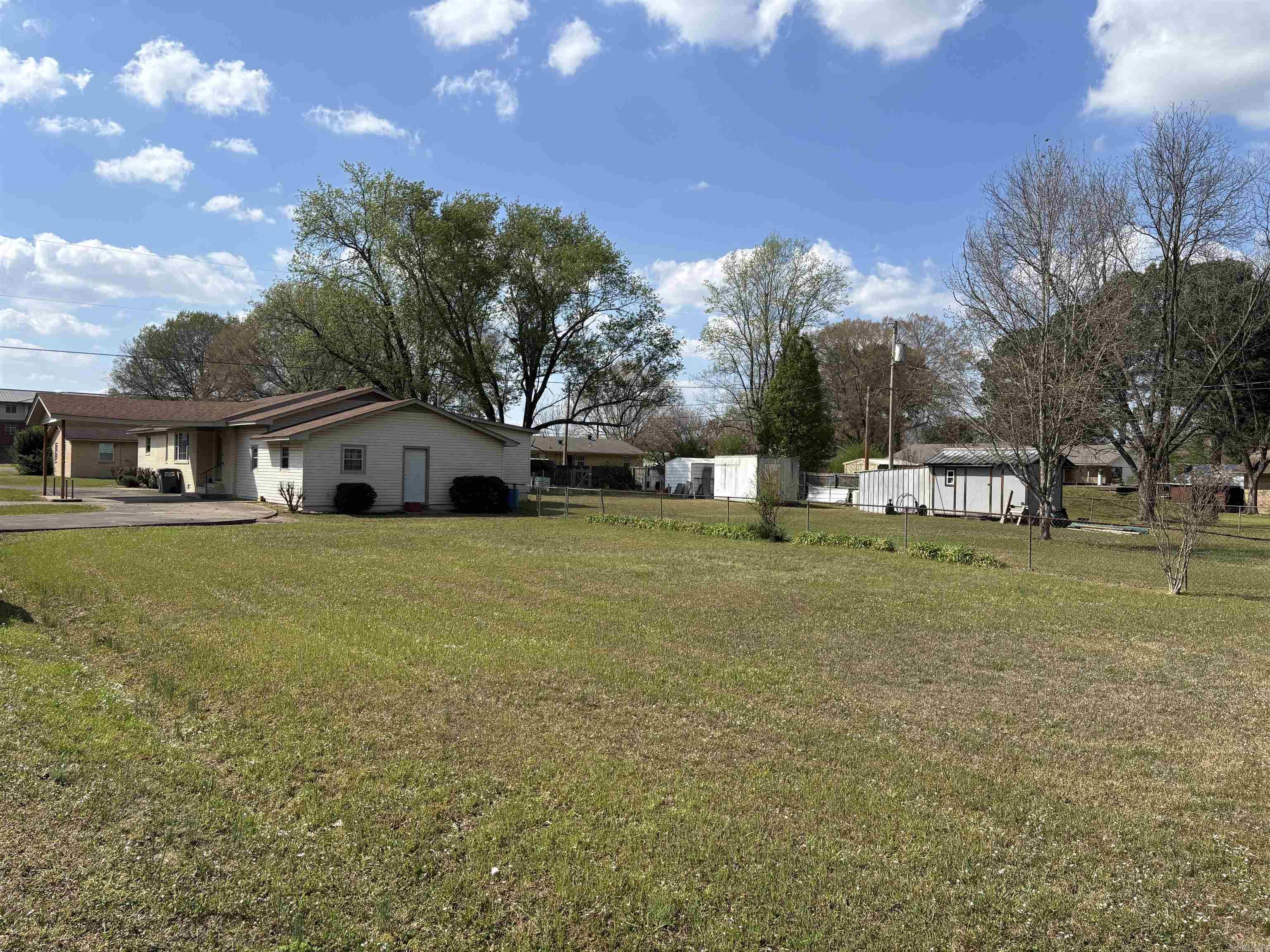 BEEBE OUTLOTS - Residential