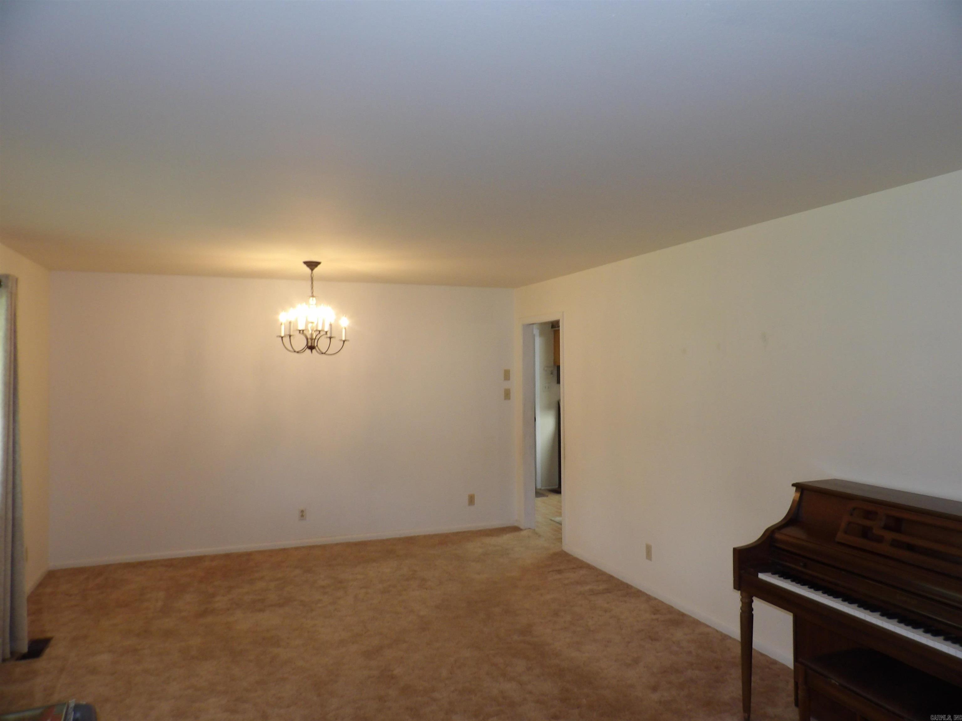 WESTHILLS - Residential