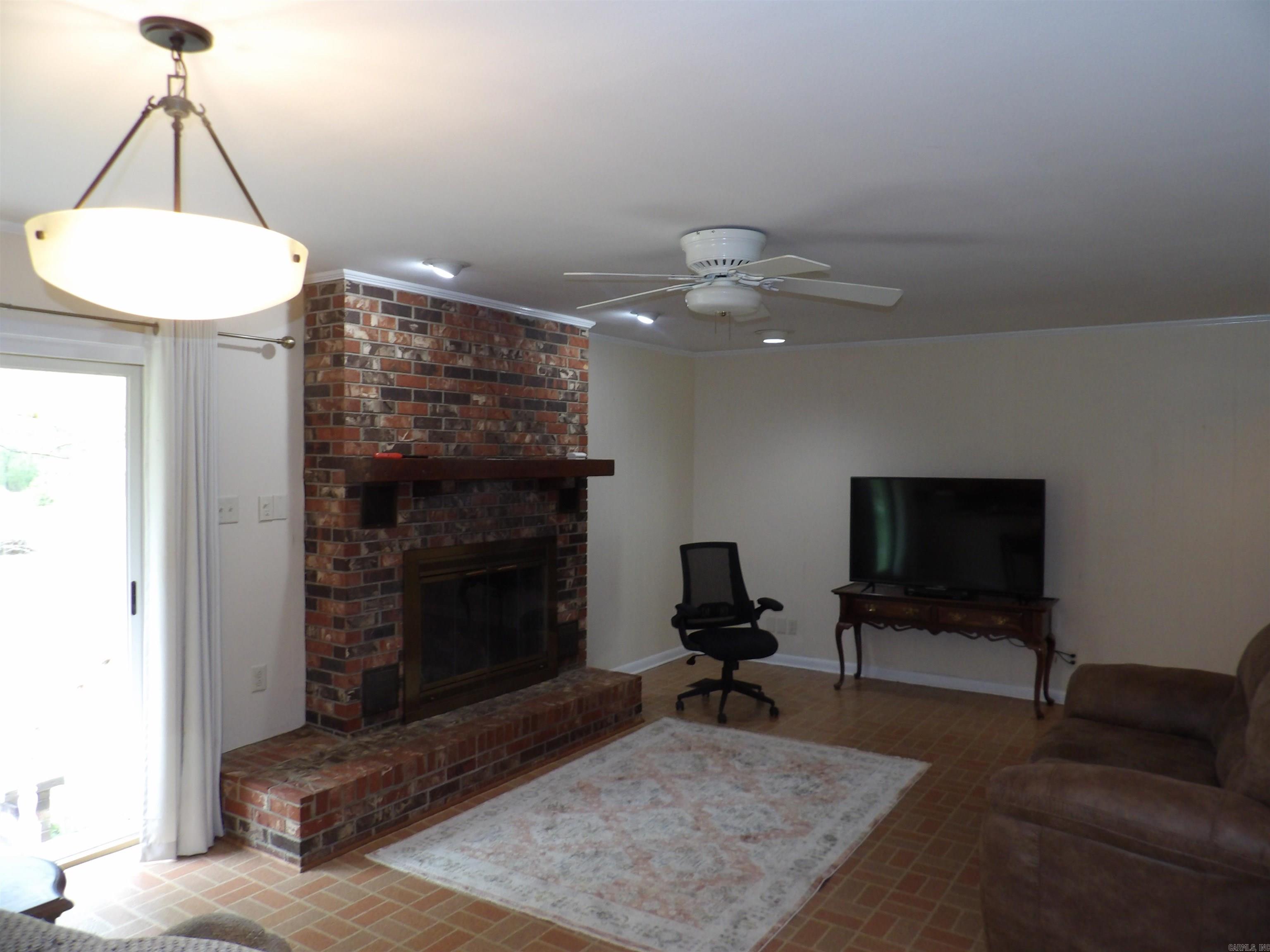 WESTHILLS - Residential