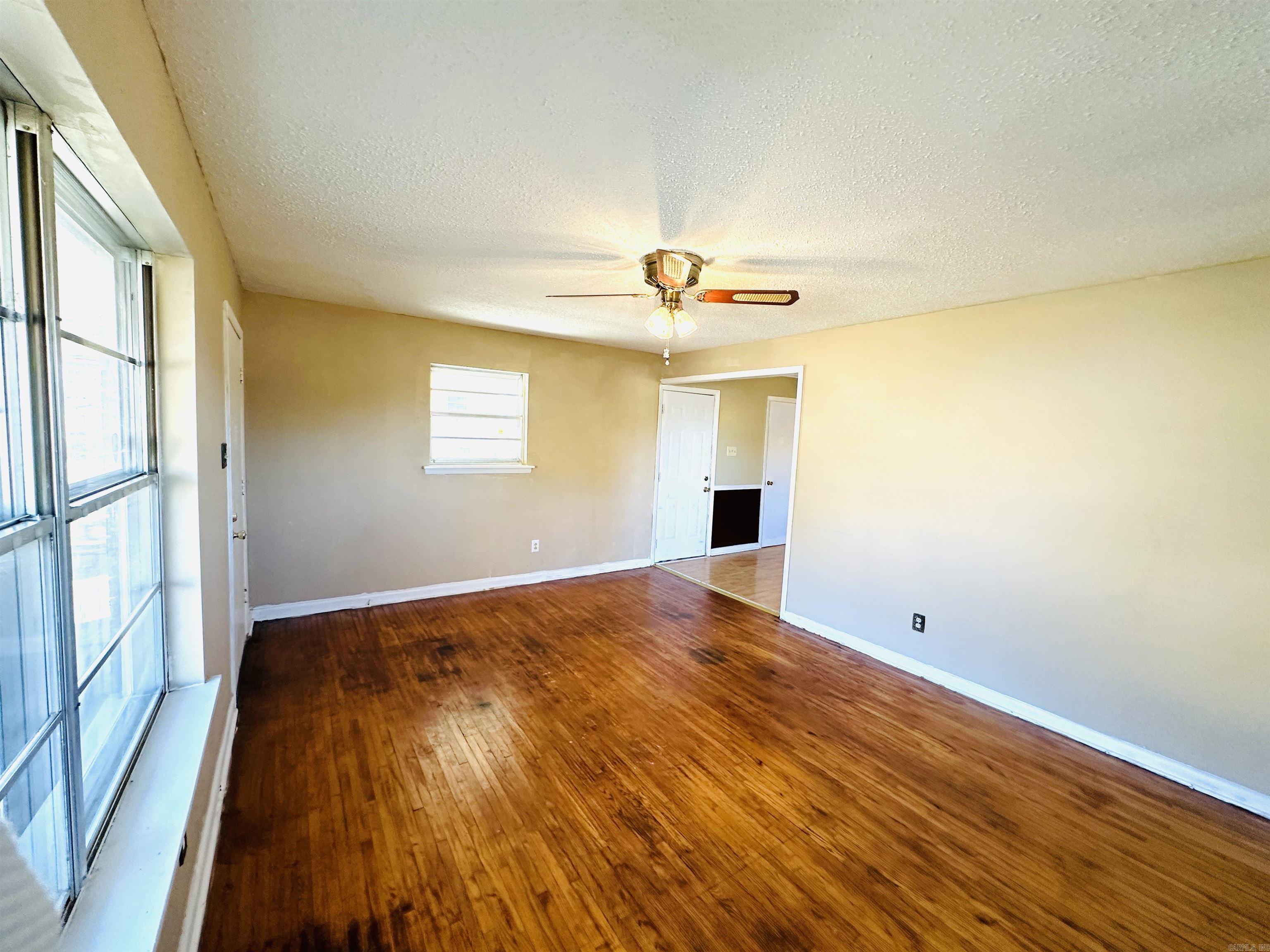 SMITH HEIGHTS - Residential