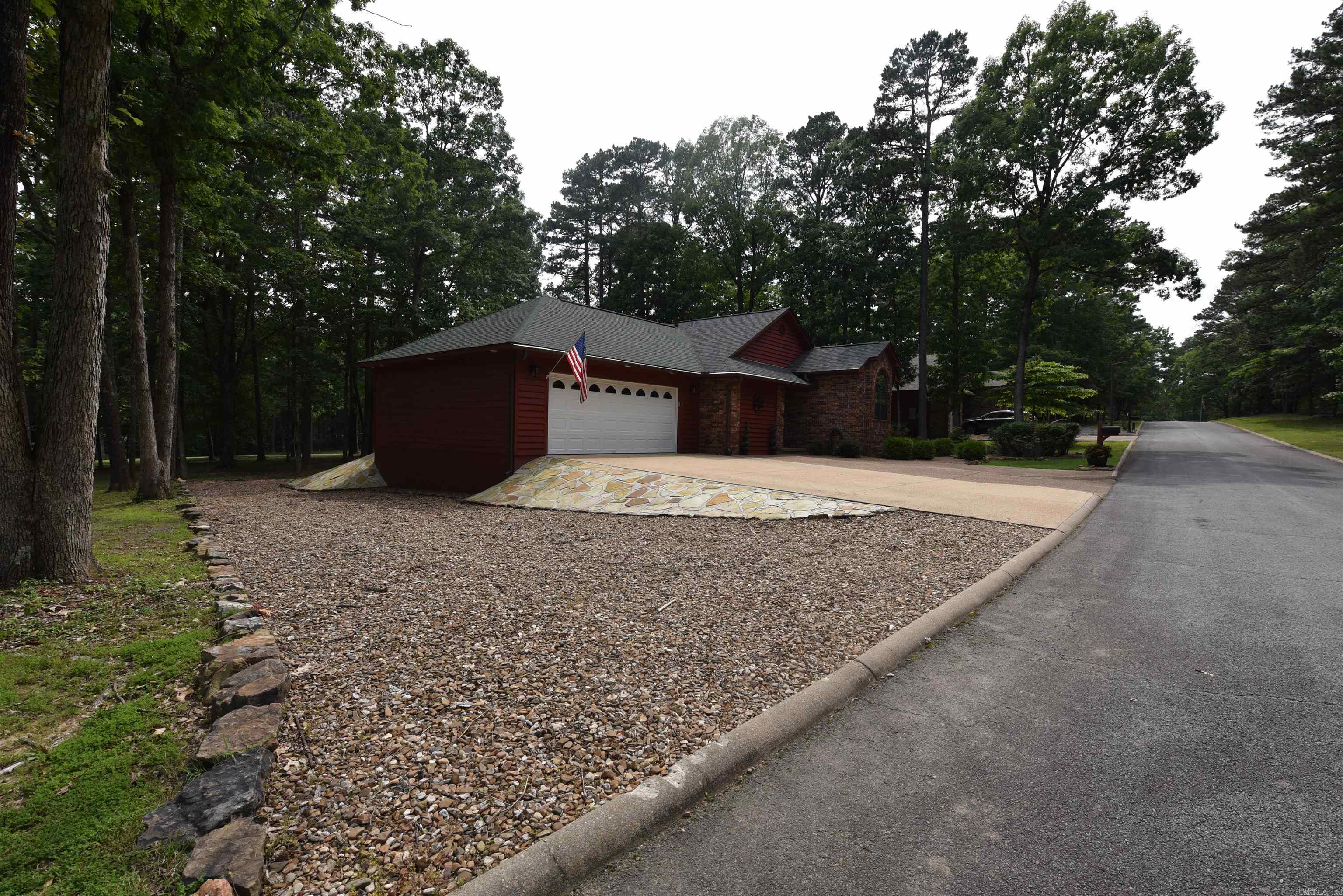 FAIR OAKS - Residential