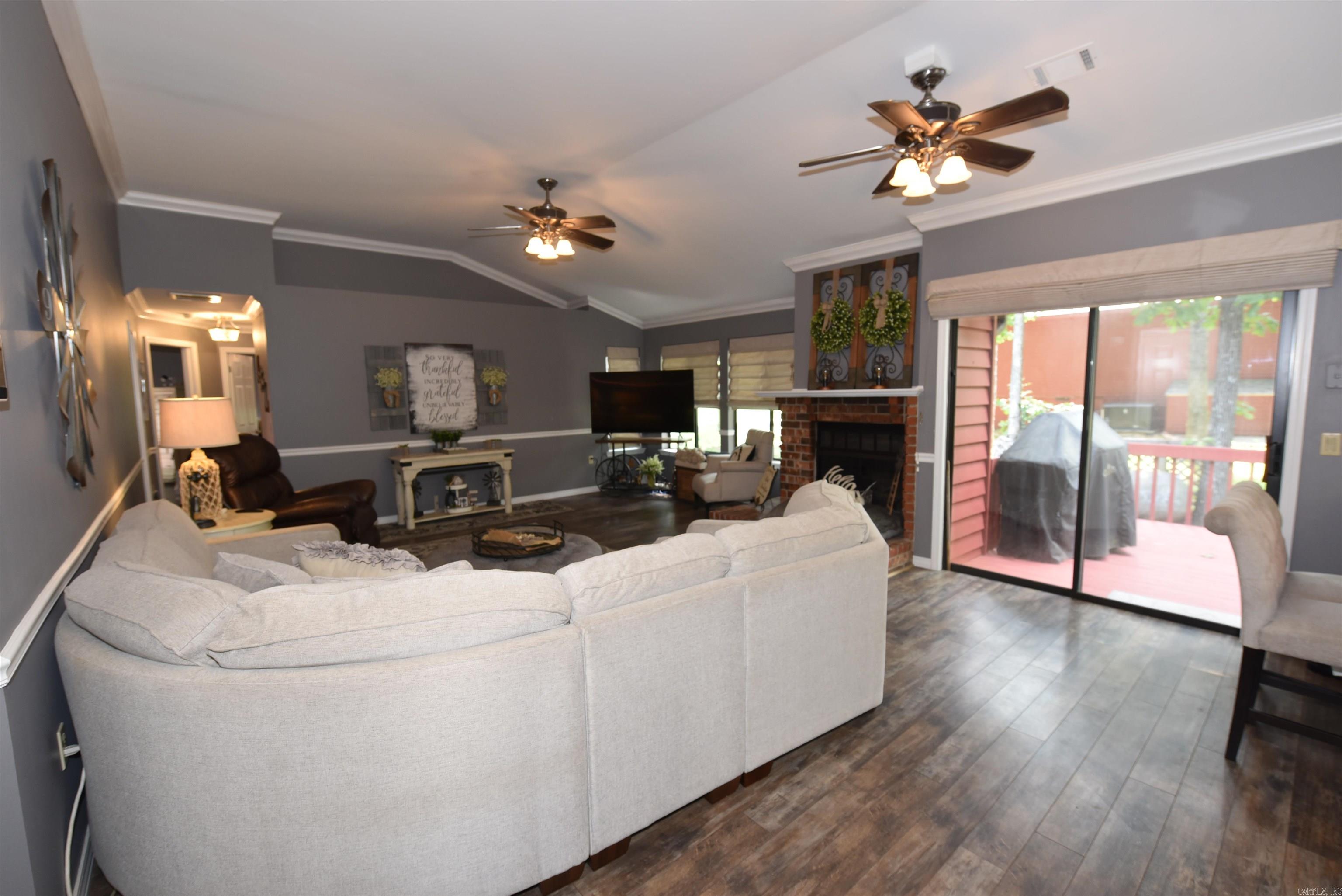 FAIR OAKS - Residential