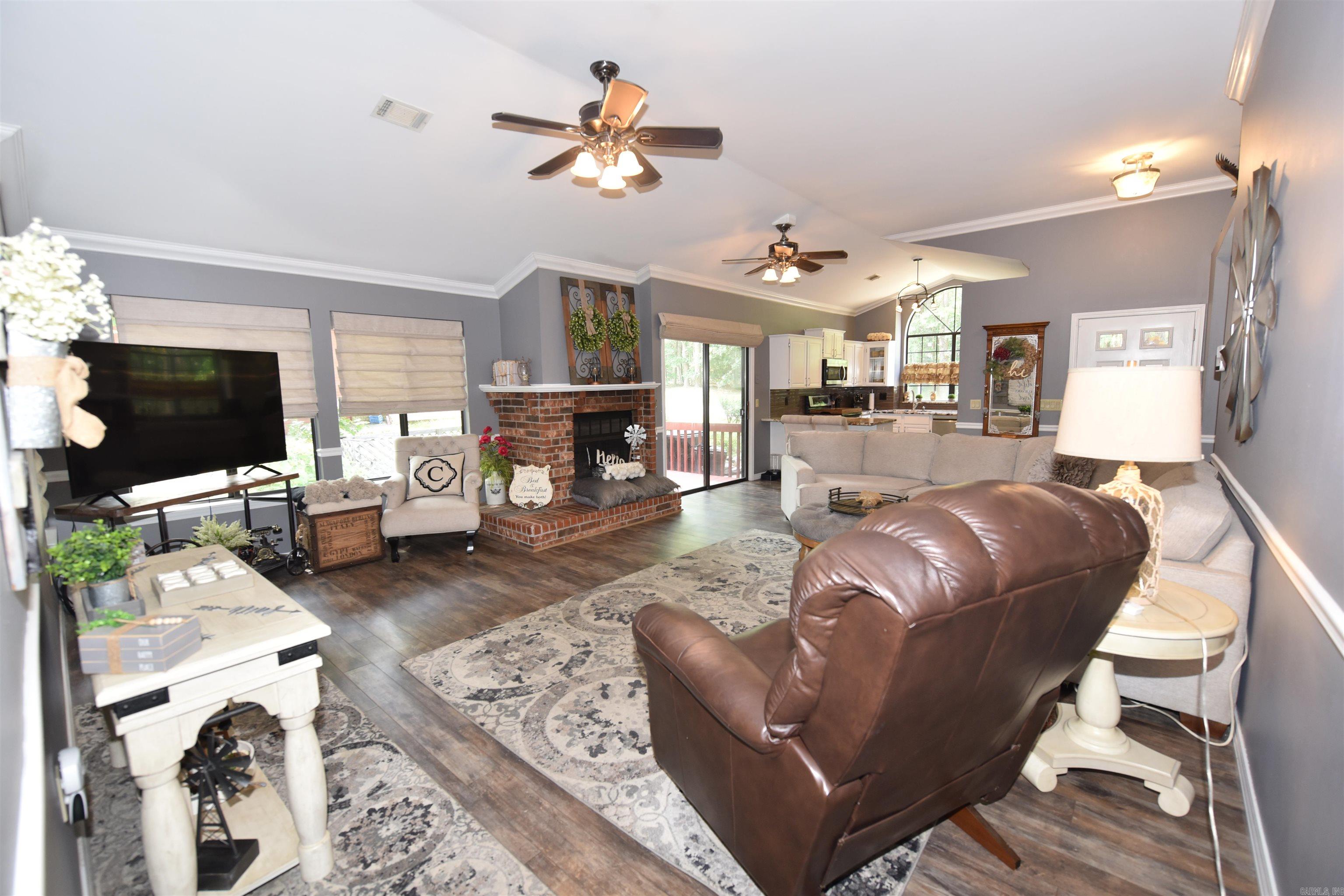 FAIR OAKS - Residential