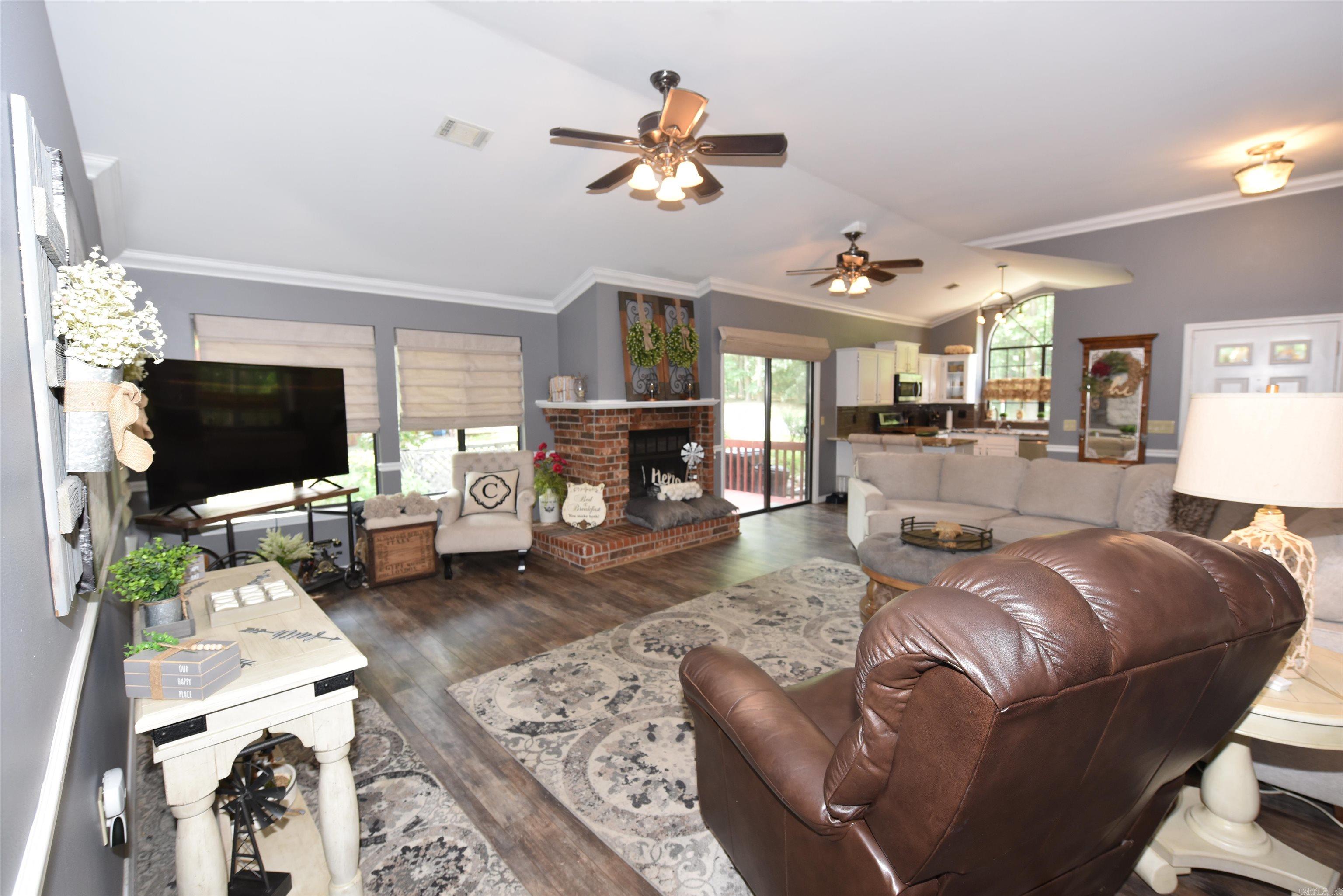FAIR OAKS - Residential