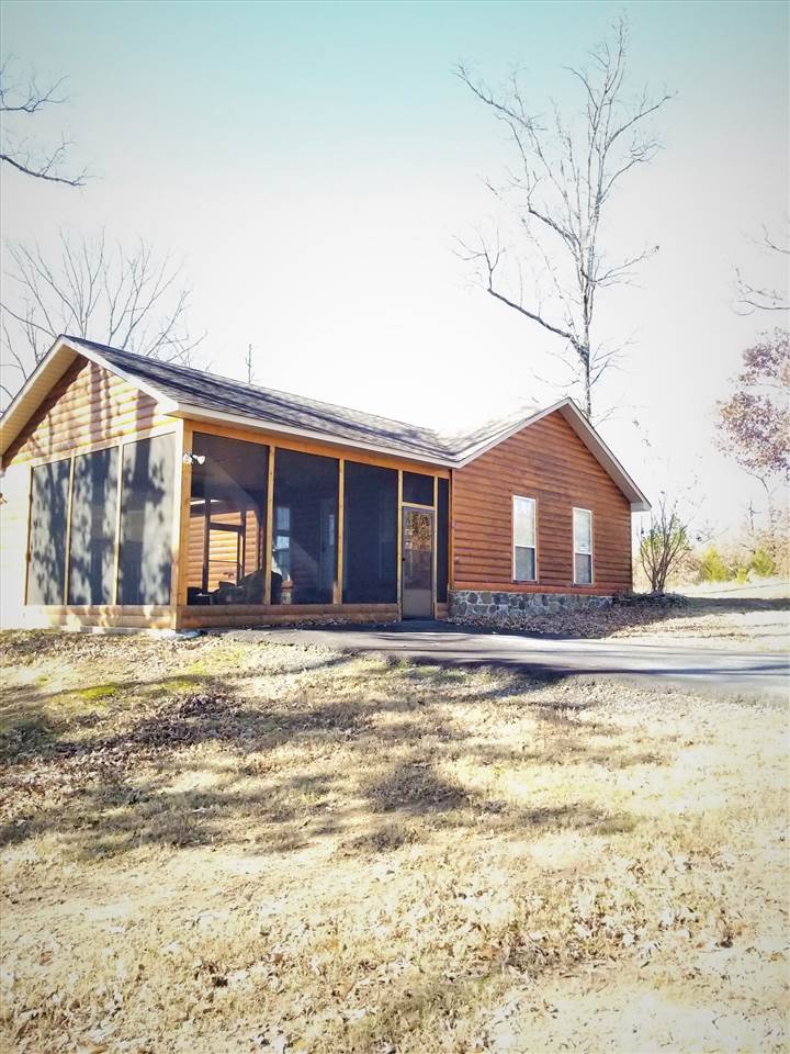 VILLAGE PARK - Residential