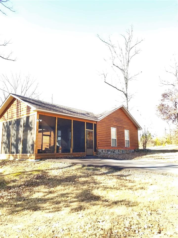 VILLAGE PARK - Residential