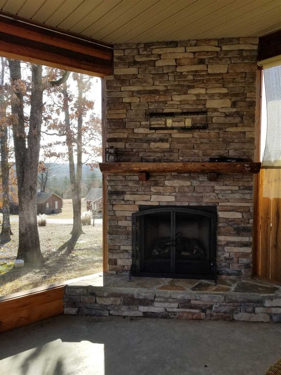 VILLAGE PARK - Residential