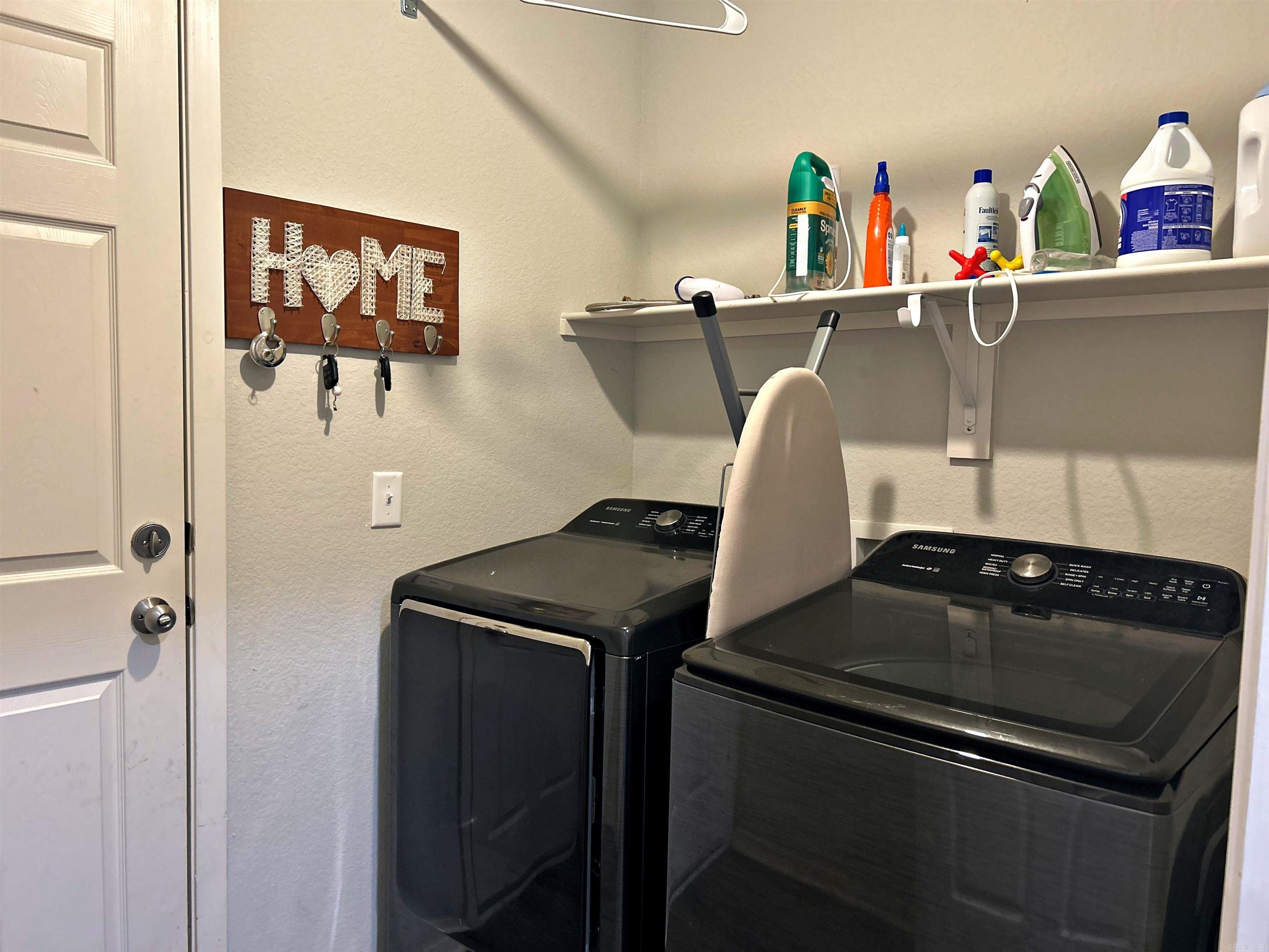 WHITE OAK CROSSING - Residential