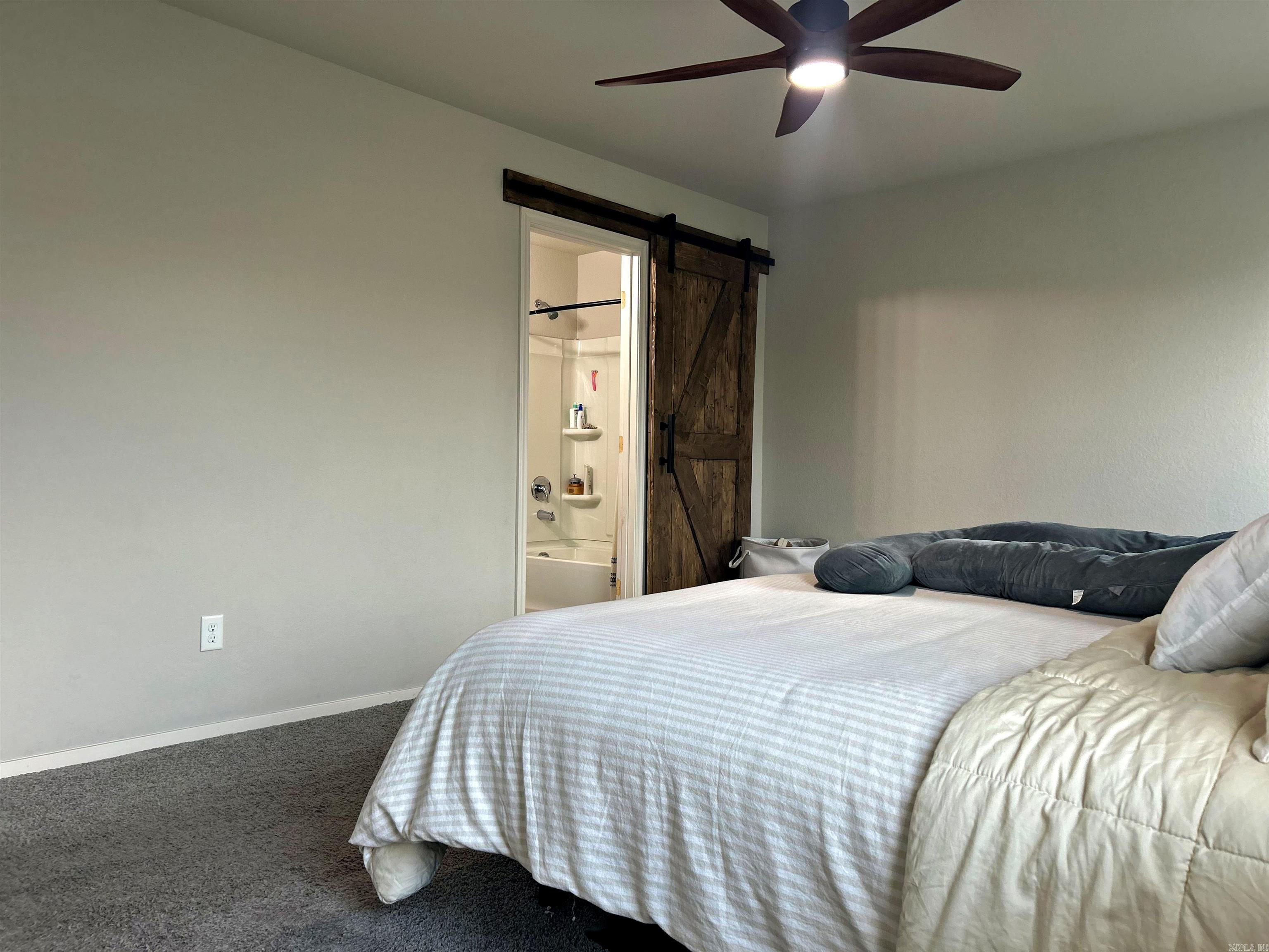 WHITE OAK CROSSING - Residential