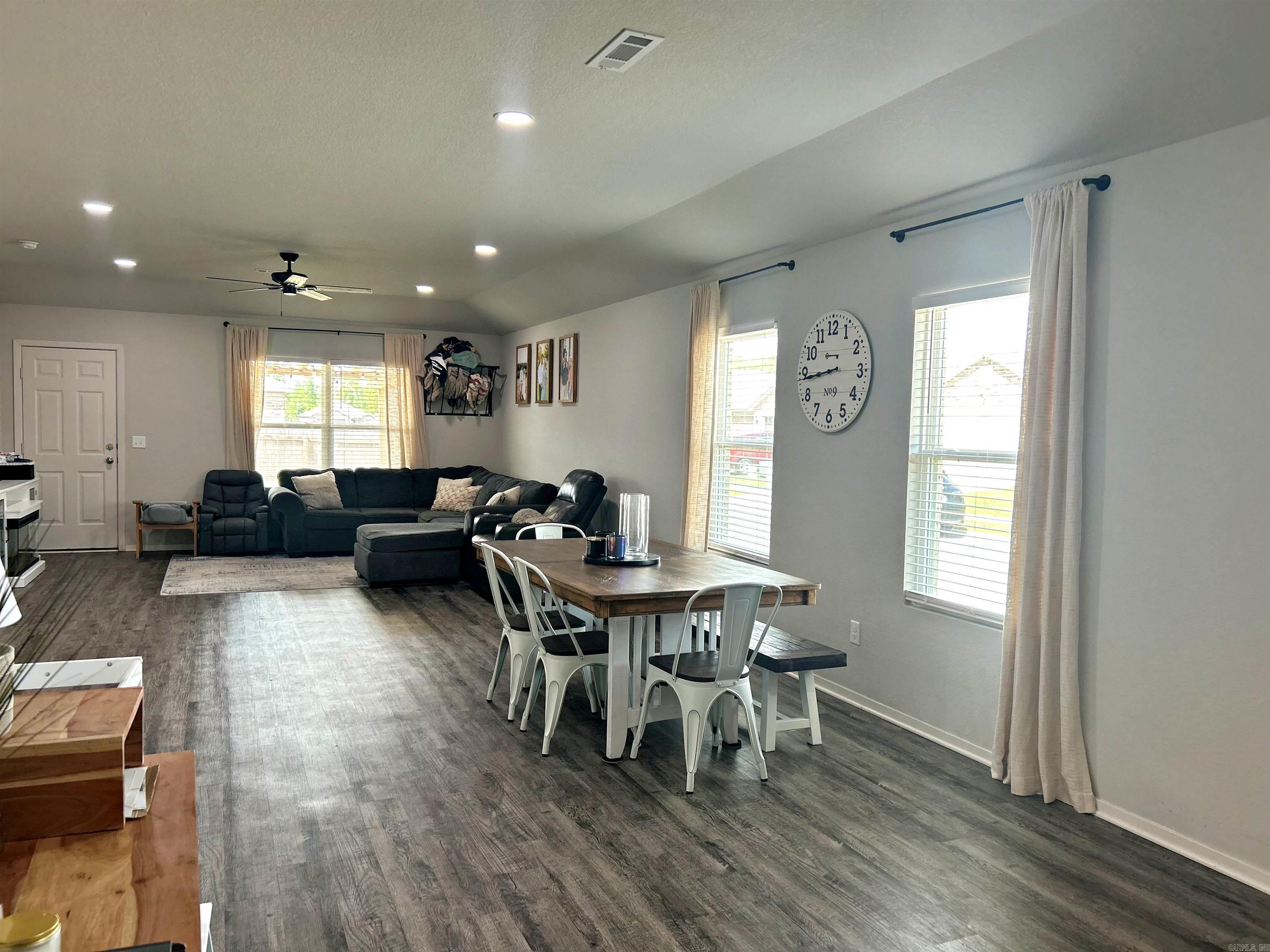 WHITE OAK CROSSING - Residential