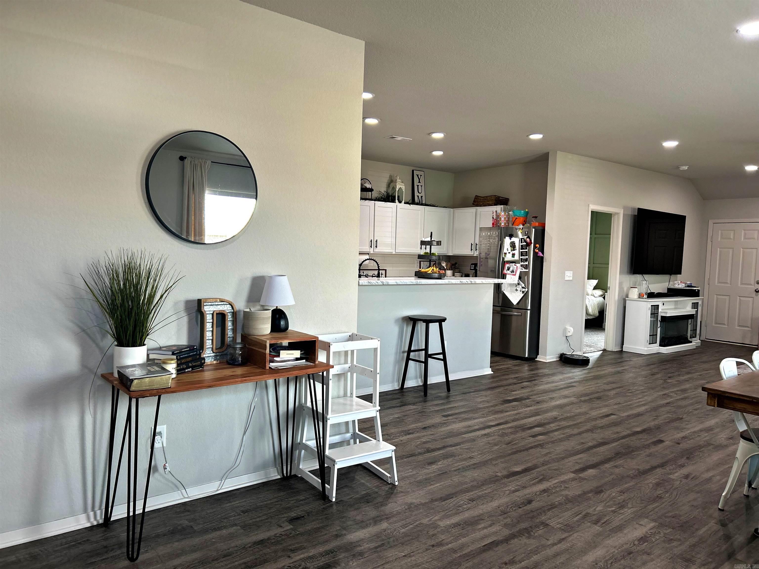 WHITE OAK CROSSING - Residential