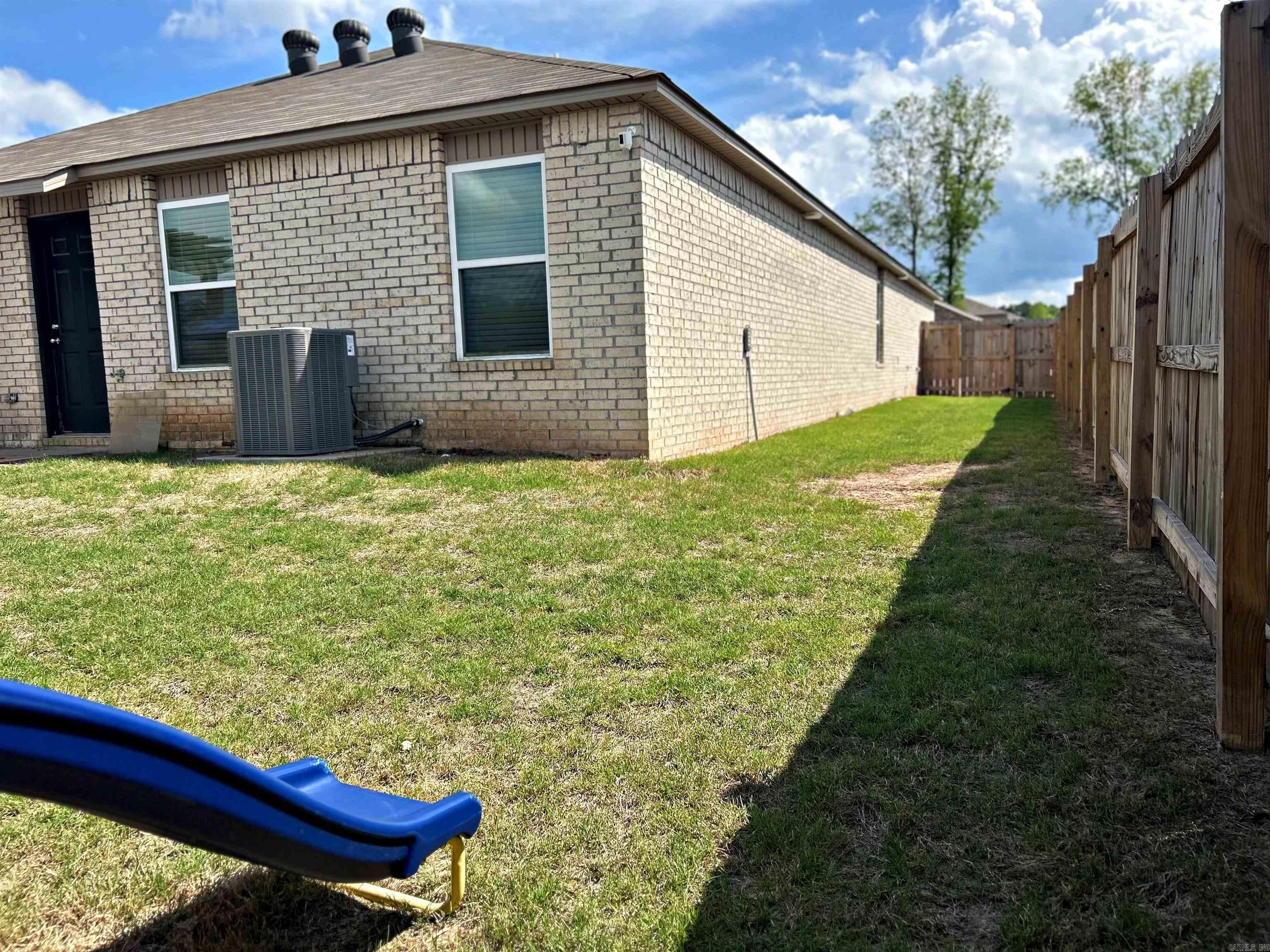 WHITE OAK CROSSING - Residential