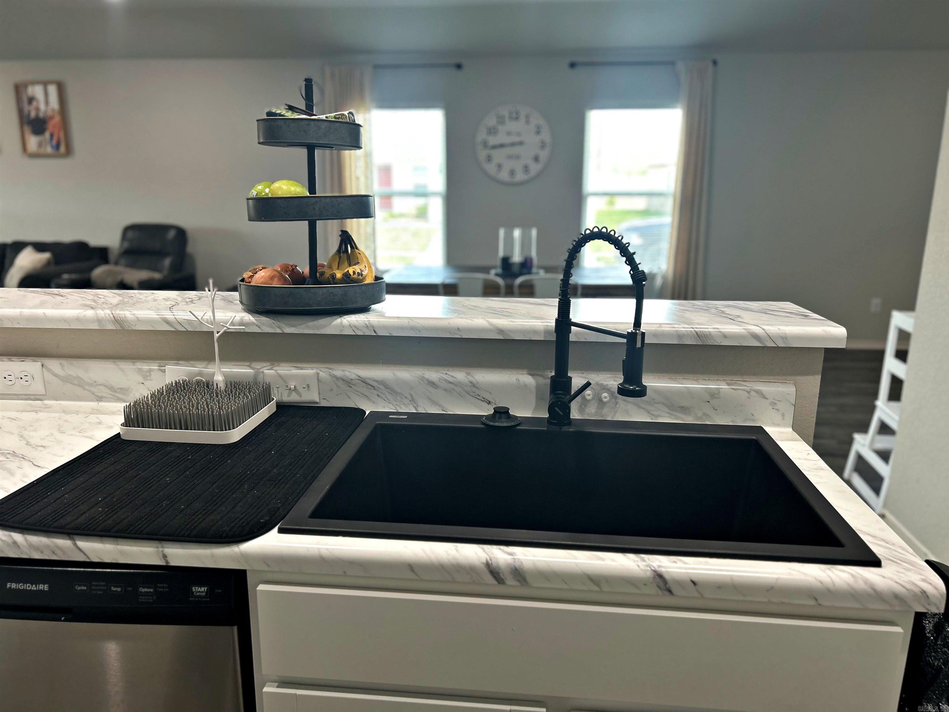 WHITE OAK CROSSING - Residential