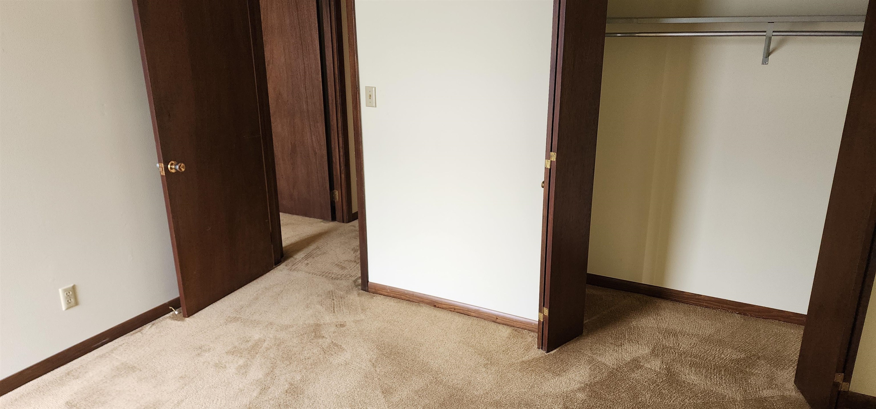 Townhouse 2nd - Residential Lease