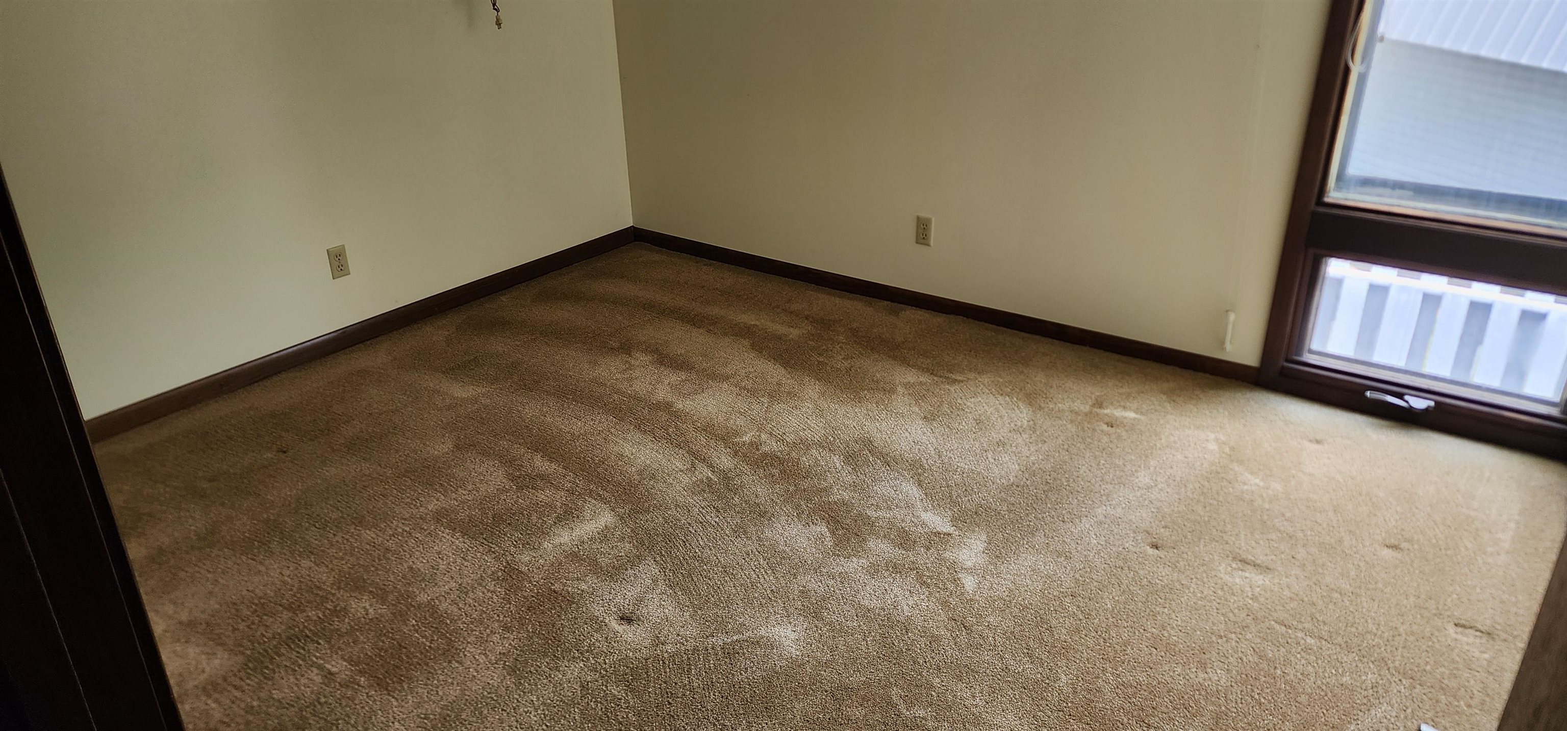 Townhouse 2nd - Residential Lease