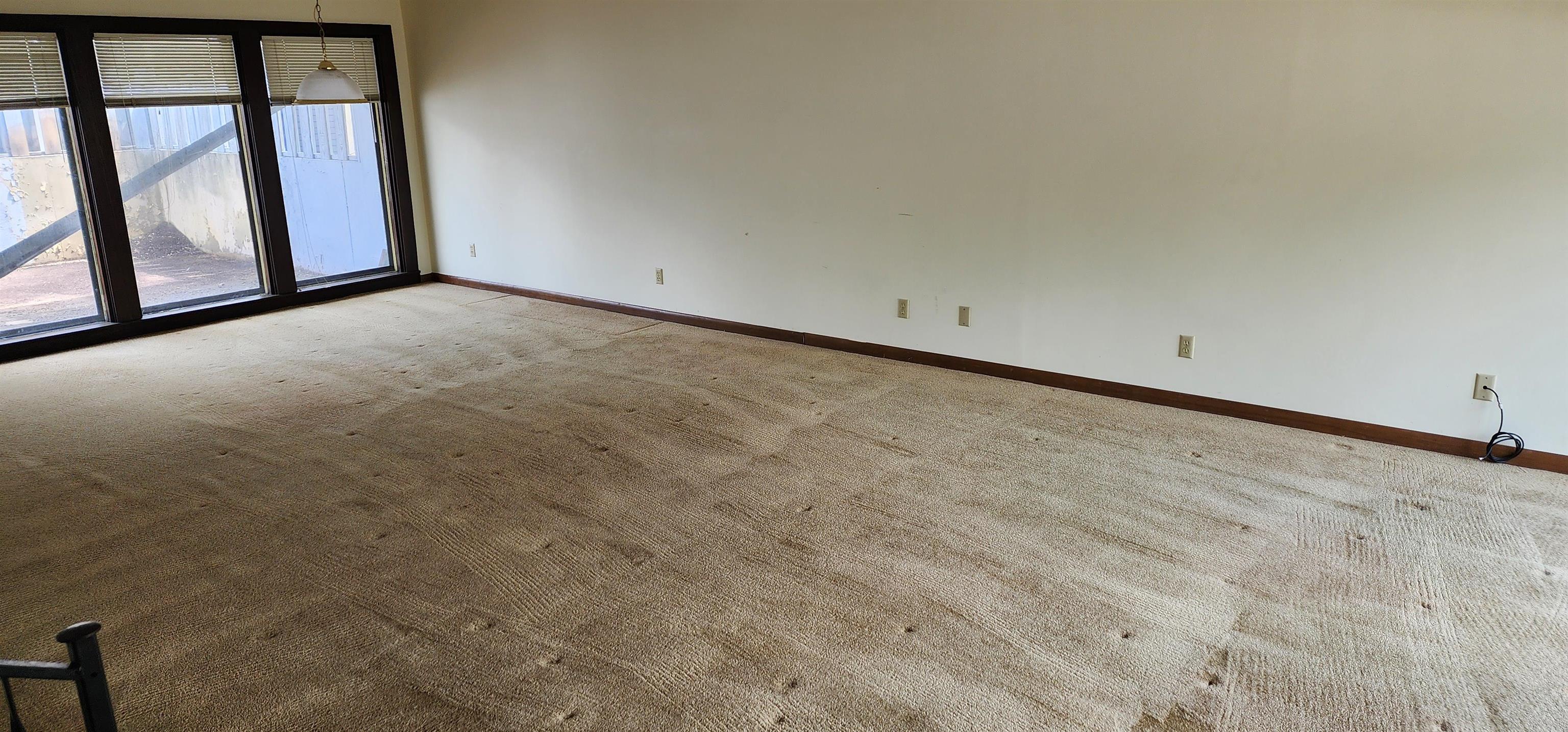 Townhouse 2nd - Residential Lease