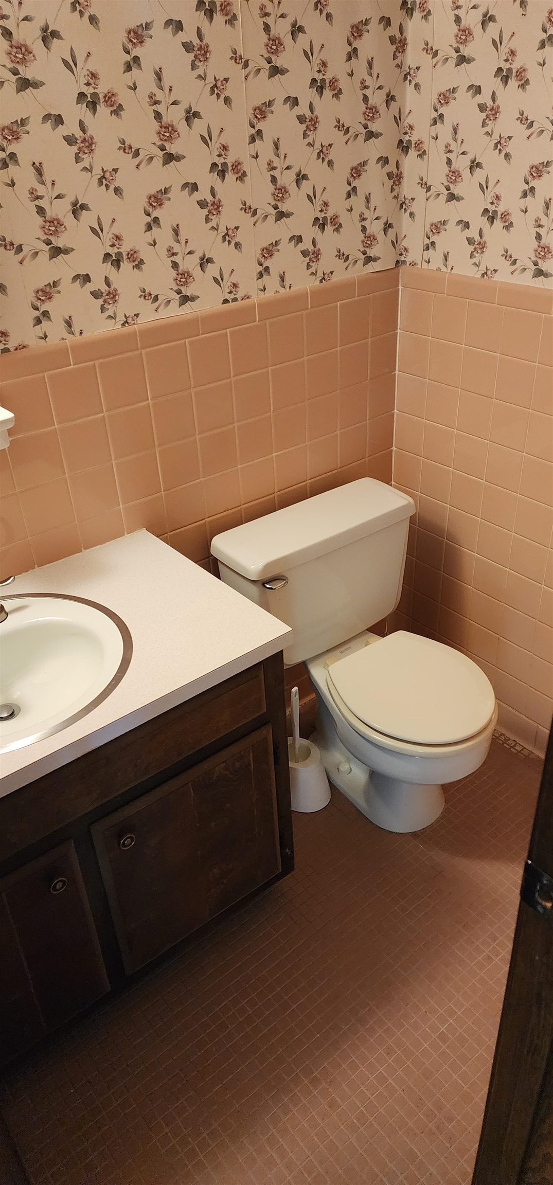 Townhouse 2nd - Residential Lease