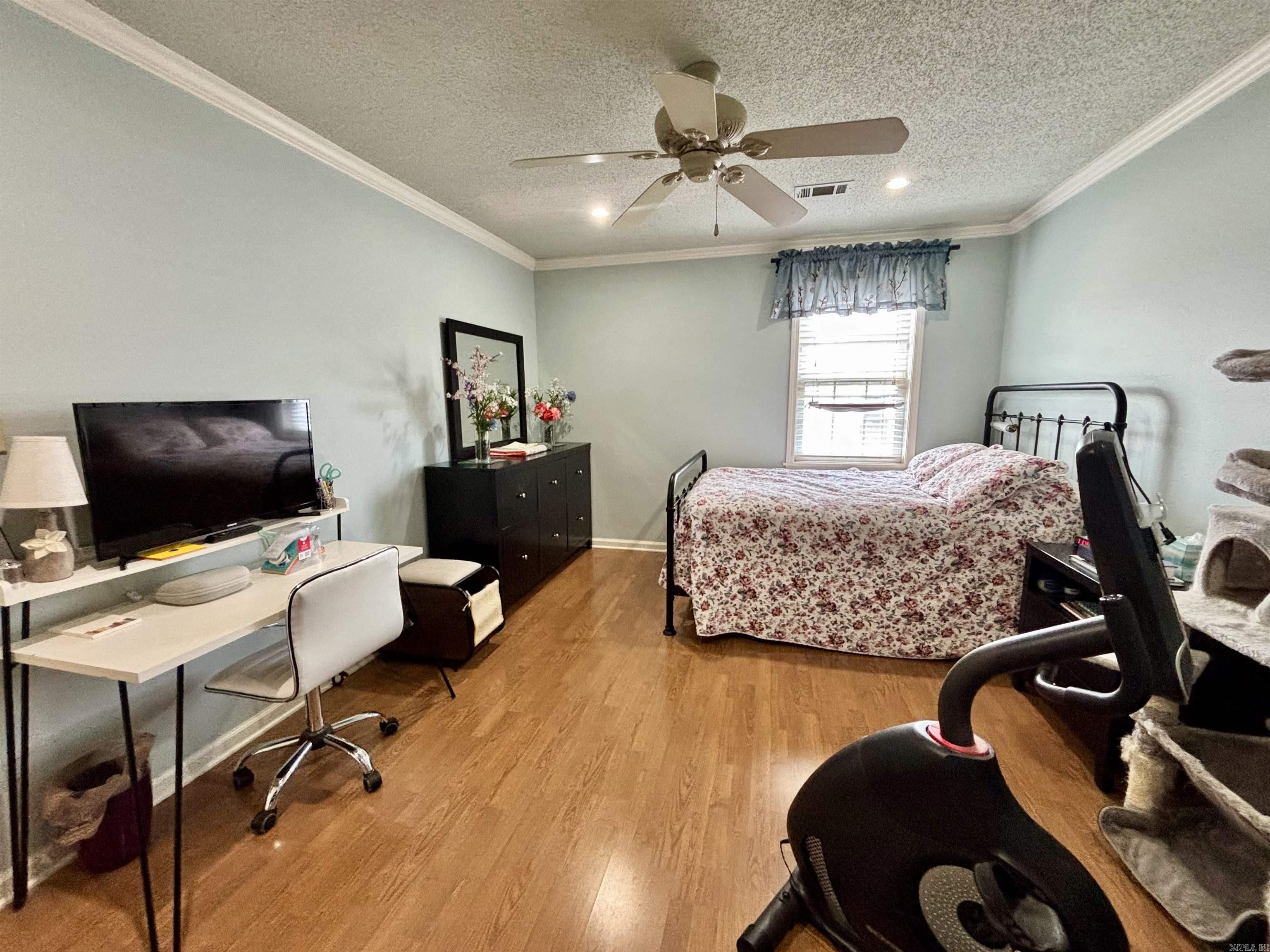 River Oaks Commons - Residential