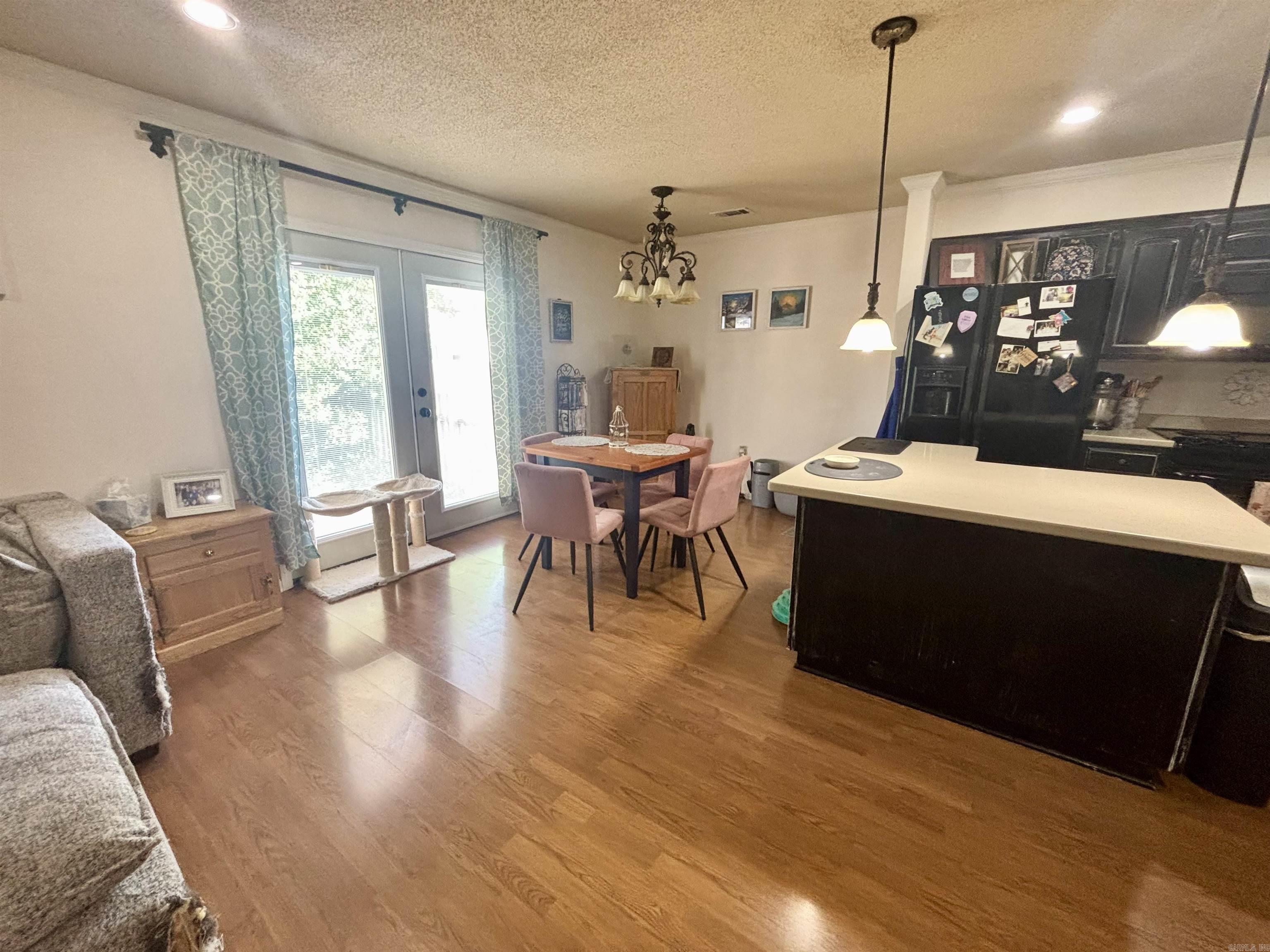 River Oaks Commons - Residential