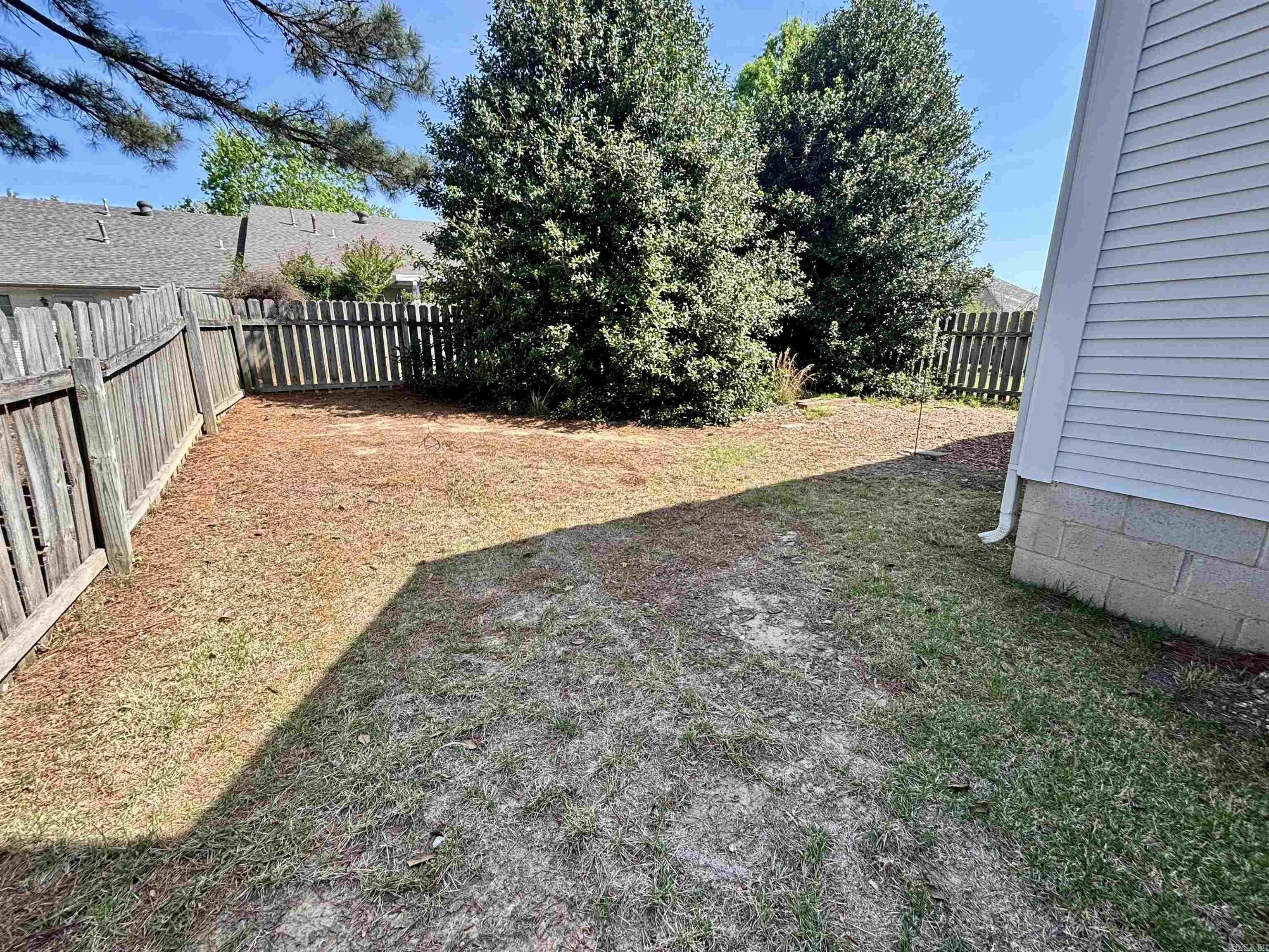 River Oaks Commons - Residential