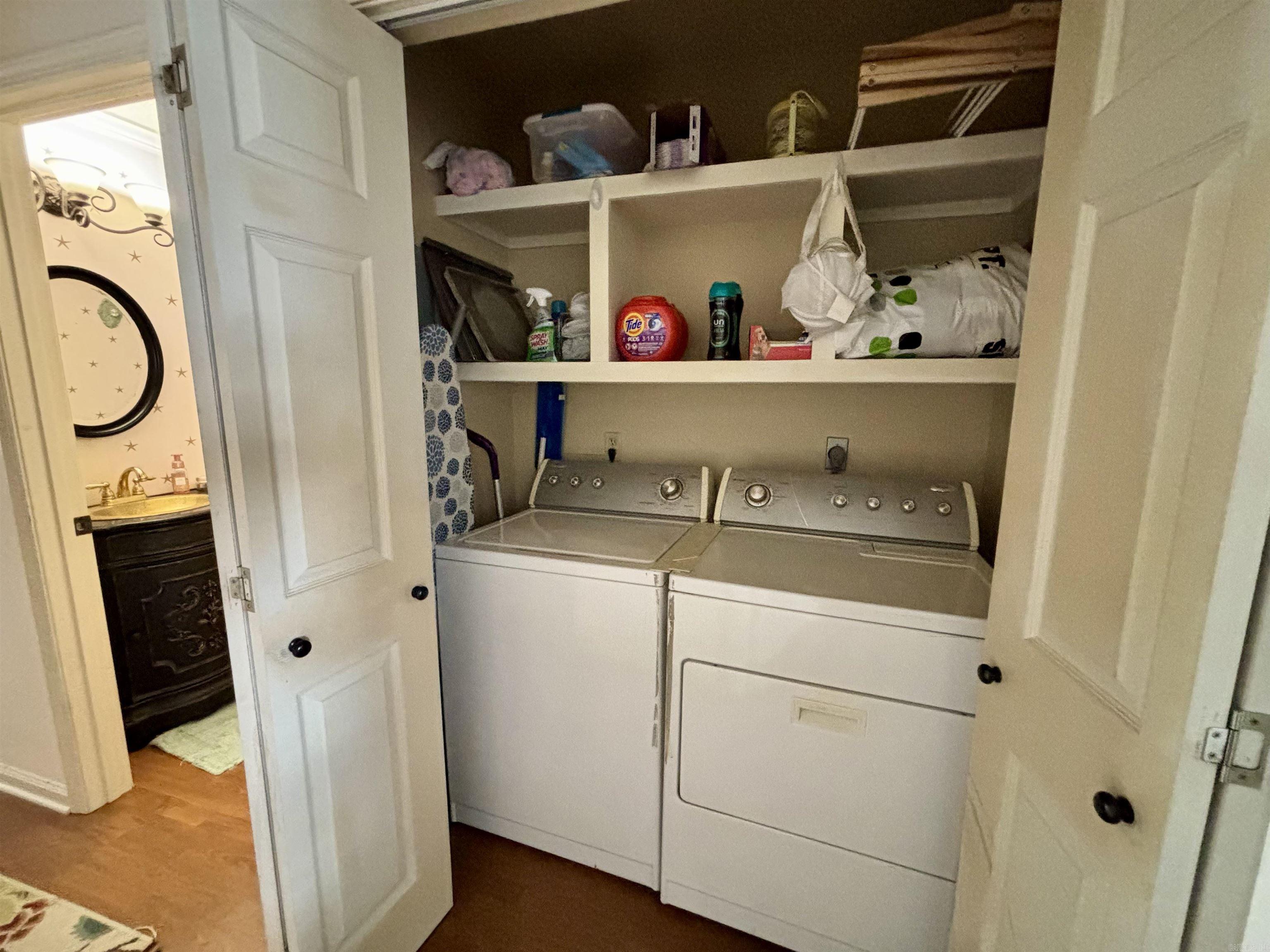 River Oaks Commons - Residential