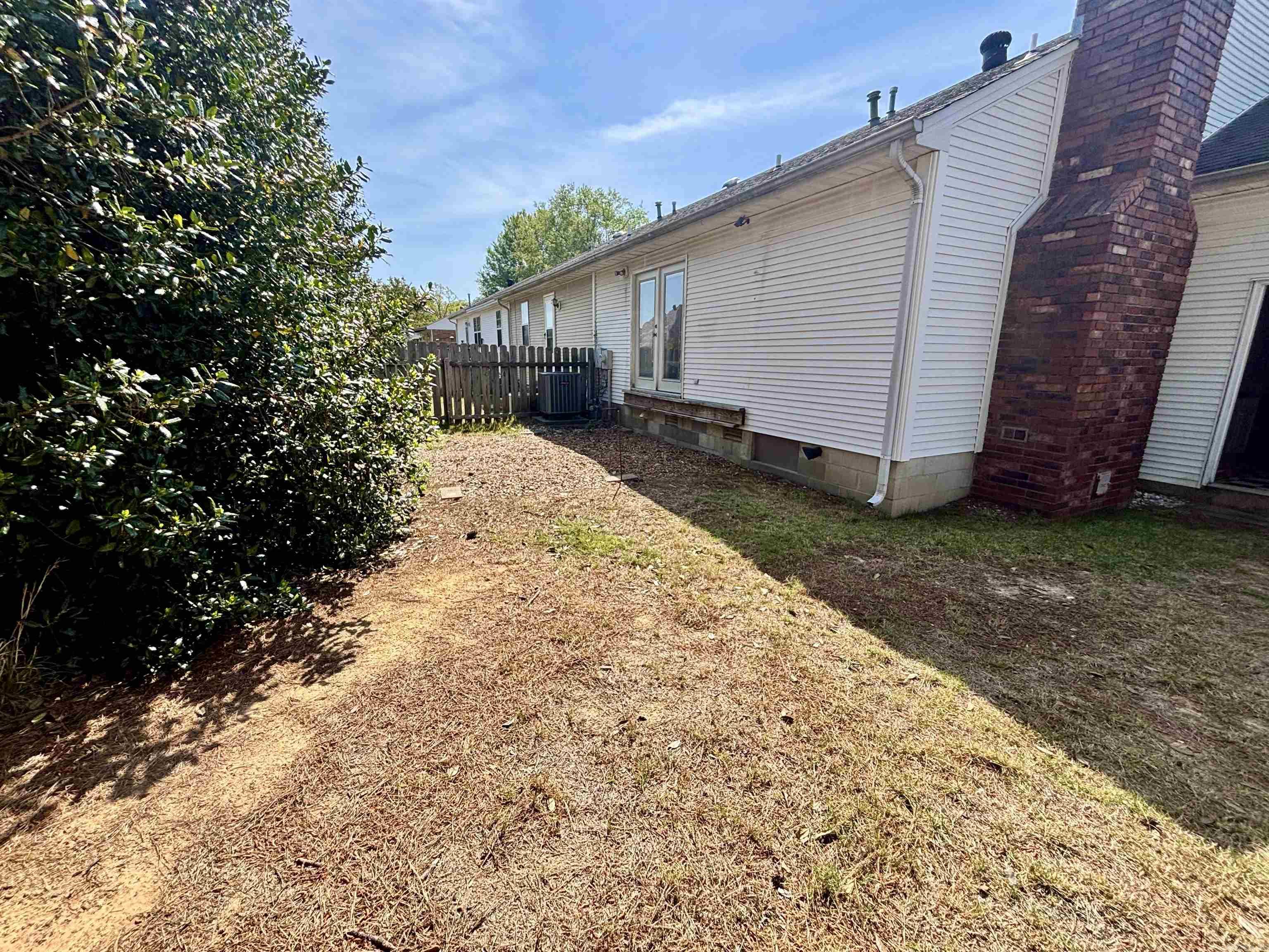 River Oaks Commons - Residential