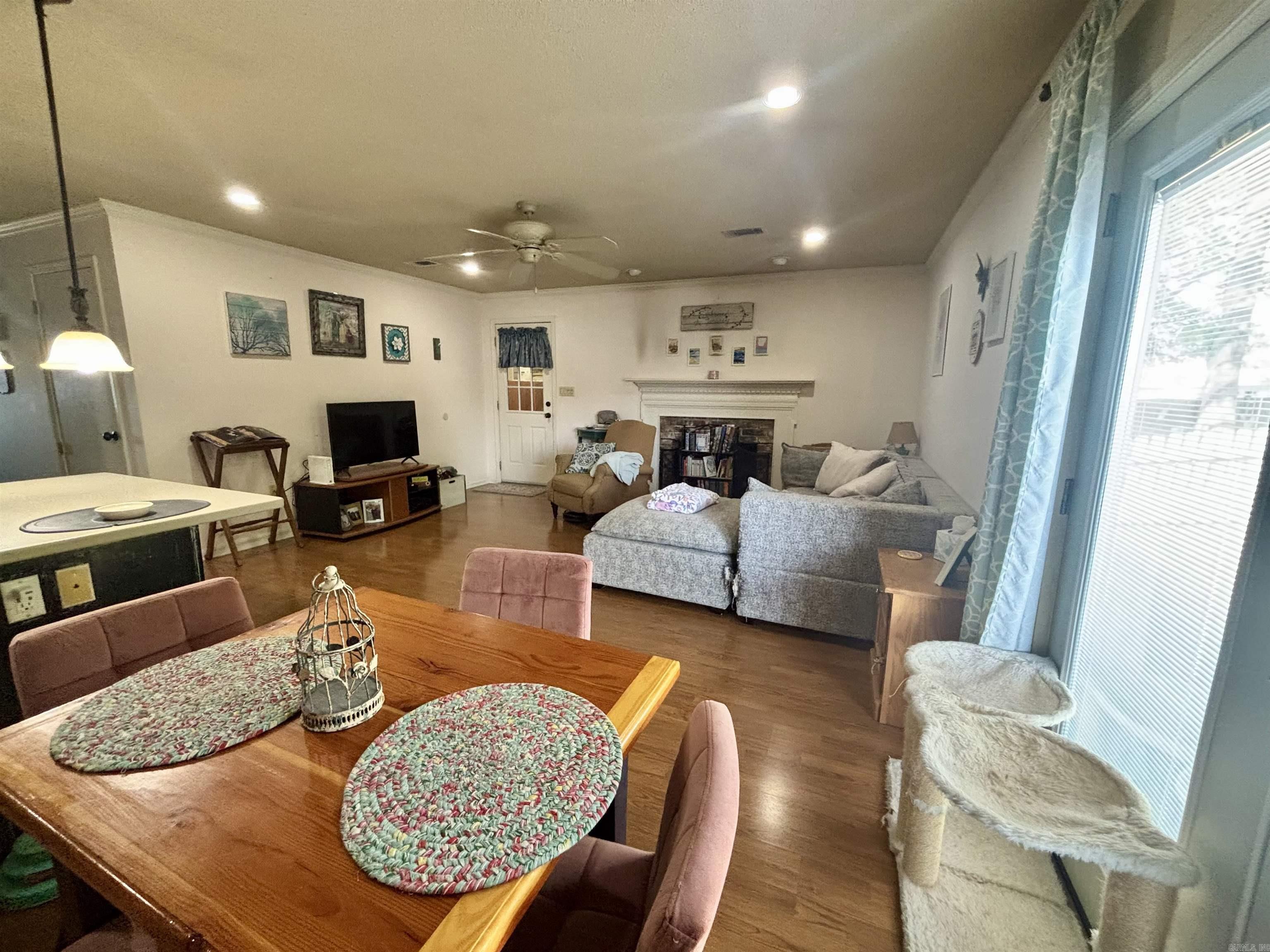 River Oaks Commons - Residential