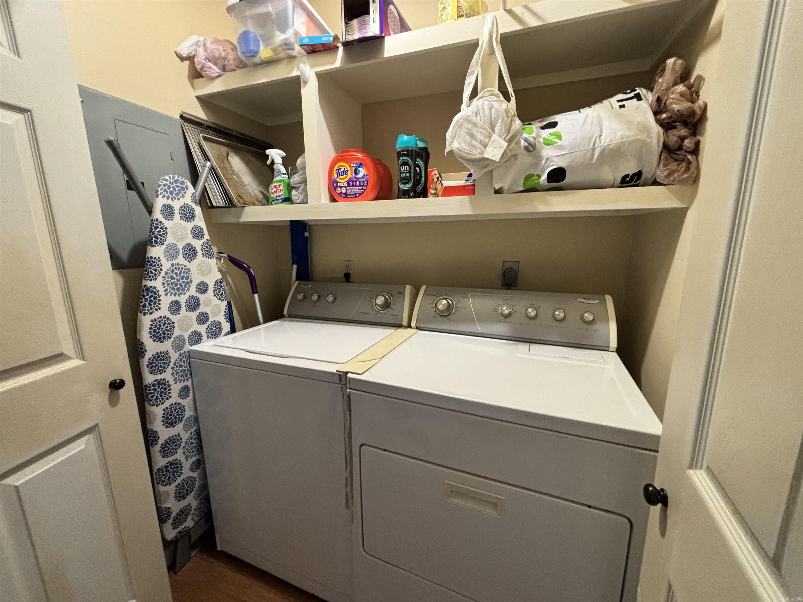 River Oaks Commons - Residential