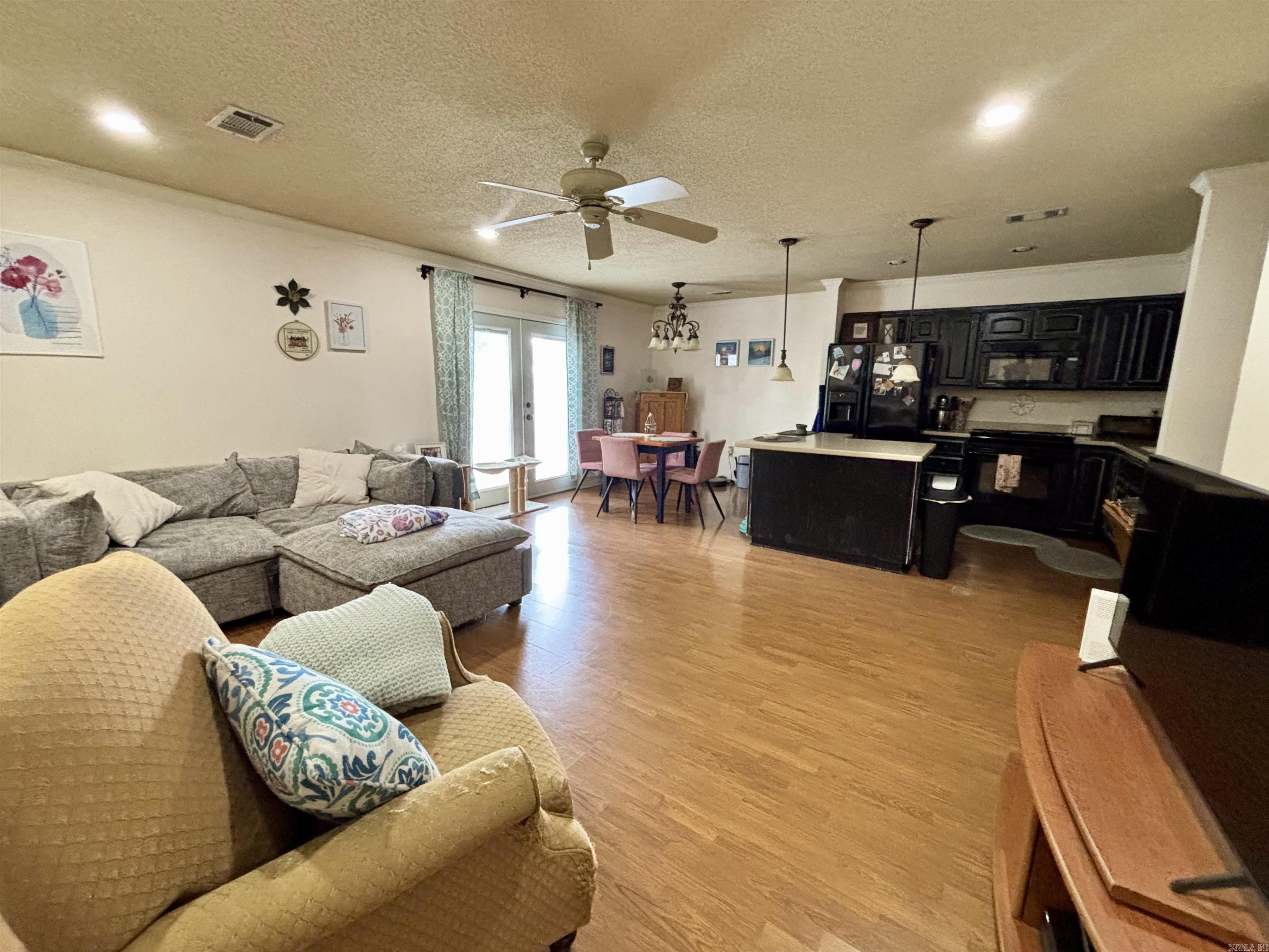 River Oaks Commons - Residential