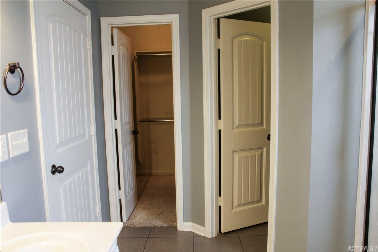 Base Meadows - Residential Lease