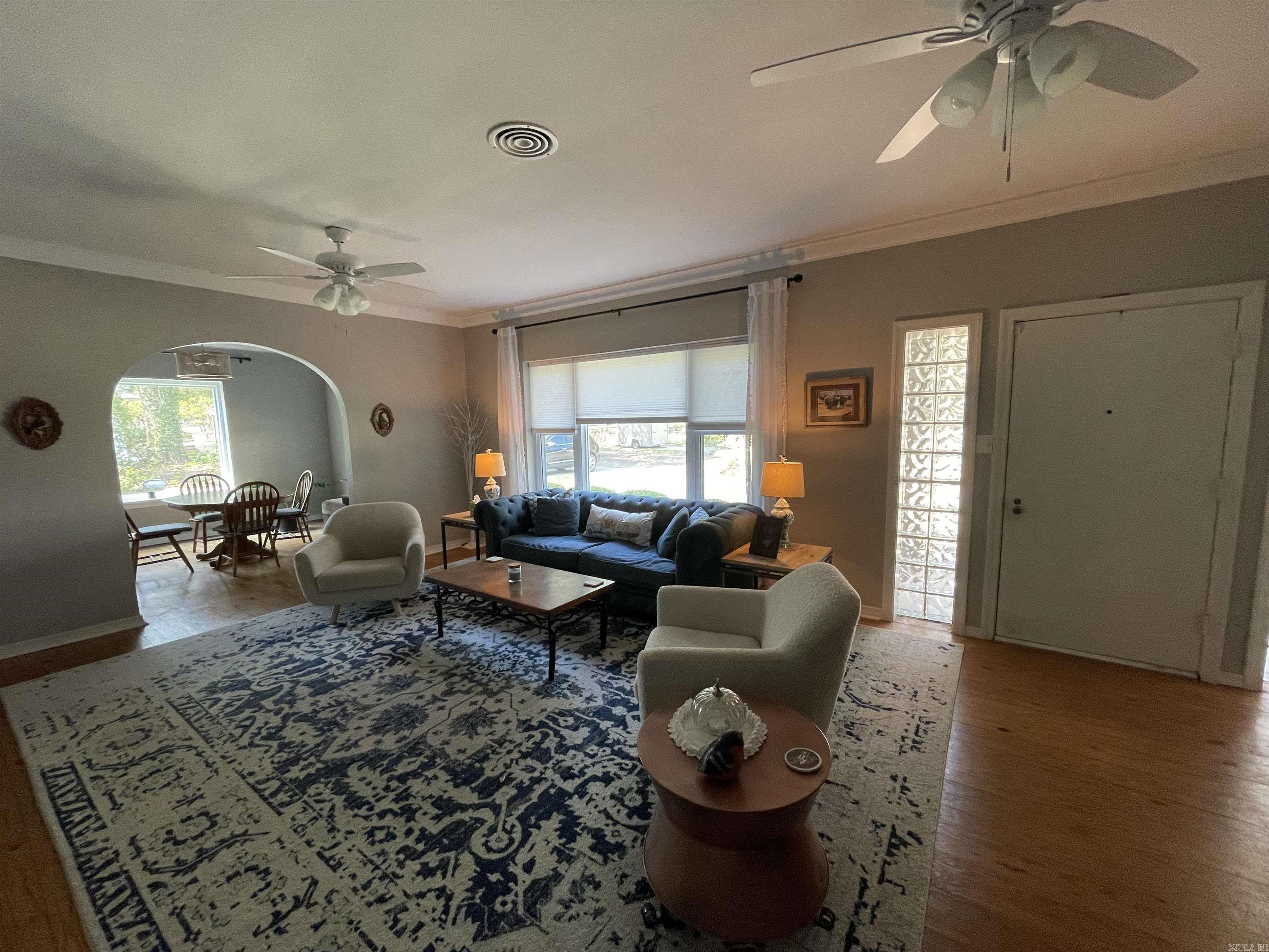 THOMPSON HEIGHTS - Residential
