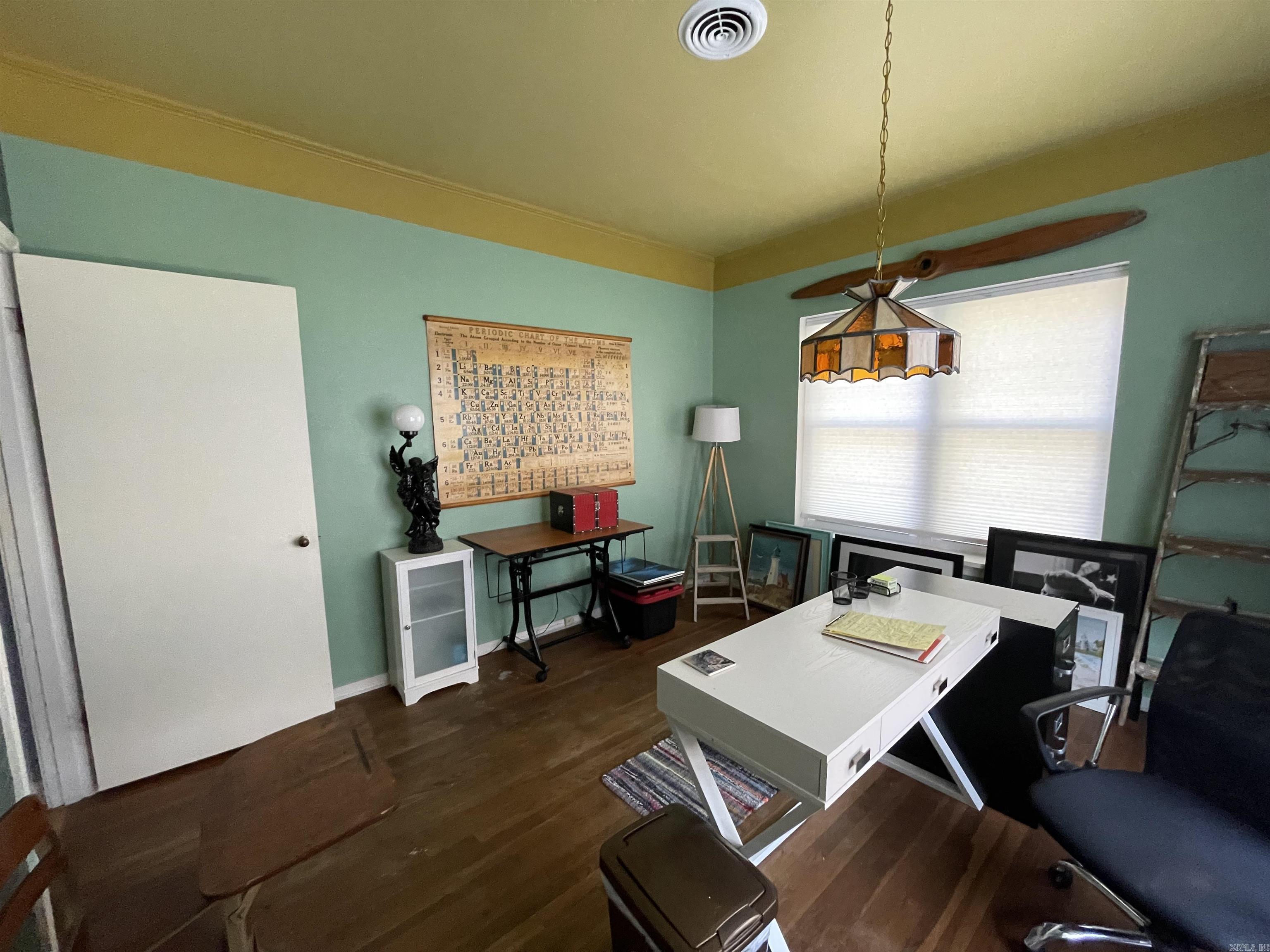 THOMPSON HEIGHTS - Residential