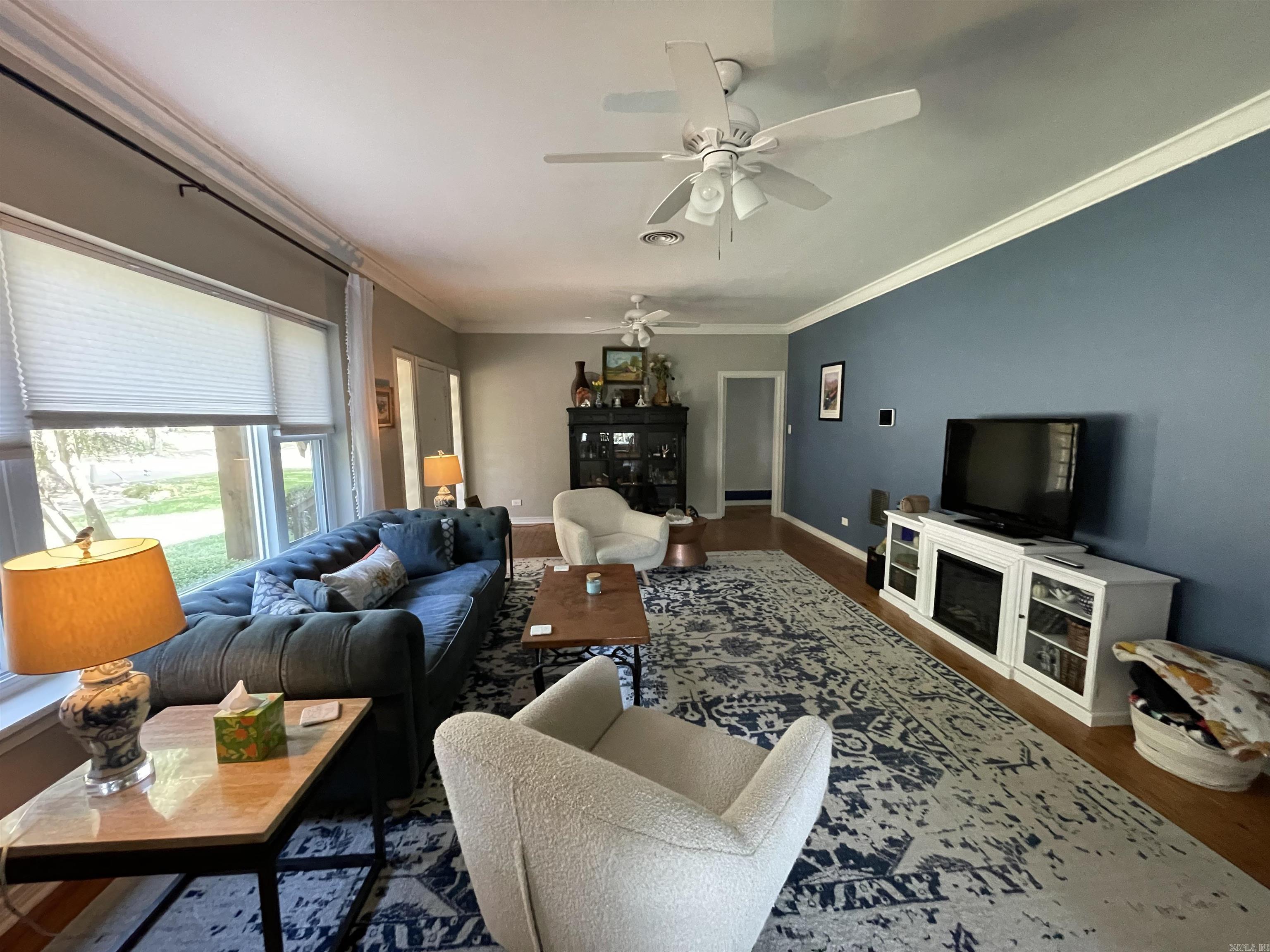 THOMPSON HEIGHTS - Residential