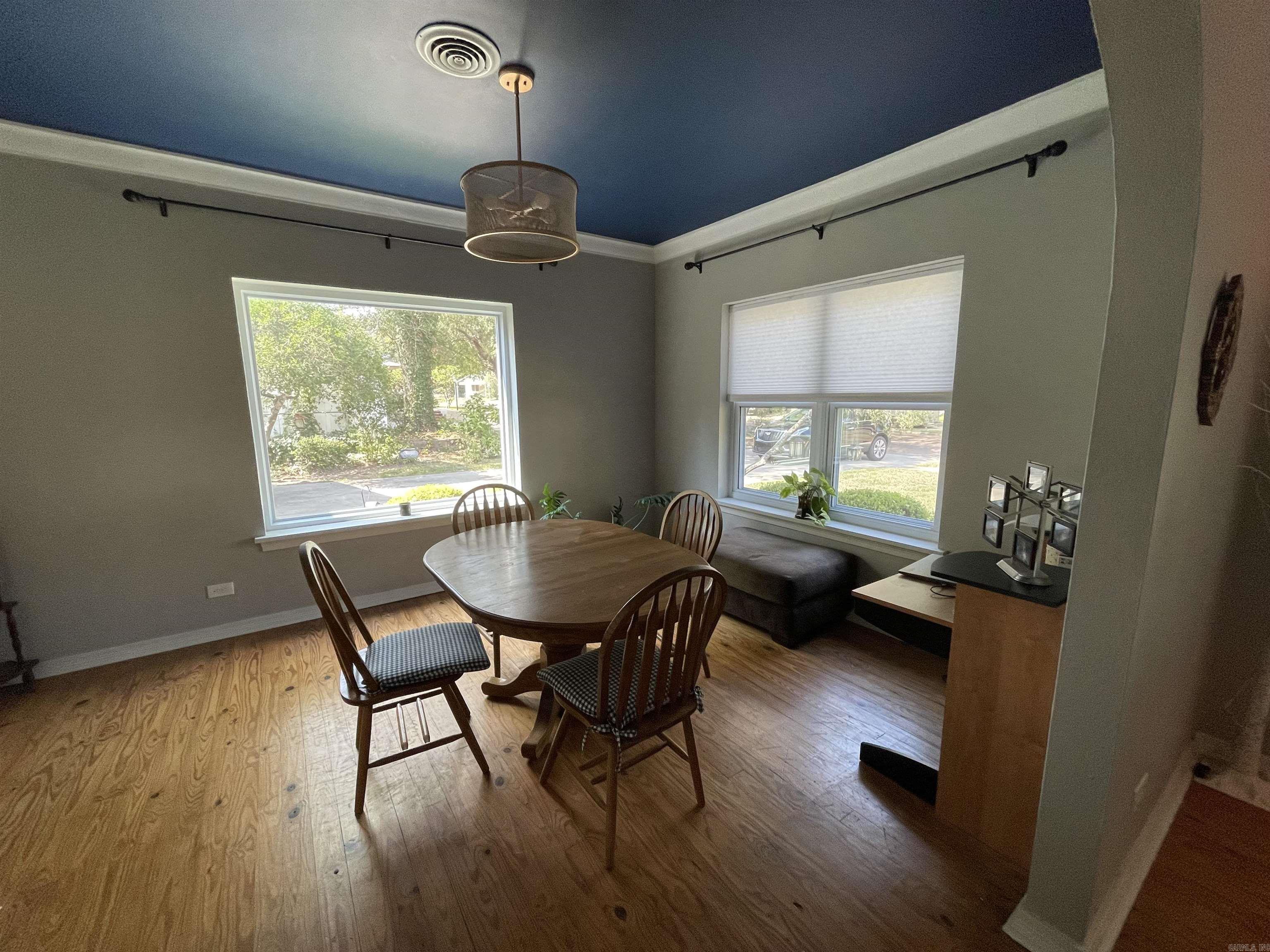 THOMPSON HEIGHTS - Residential