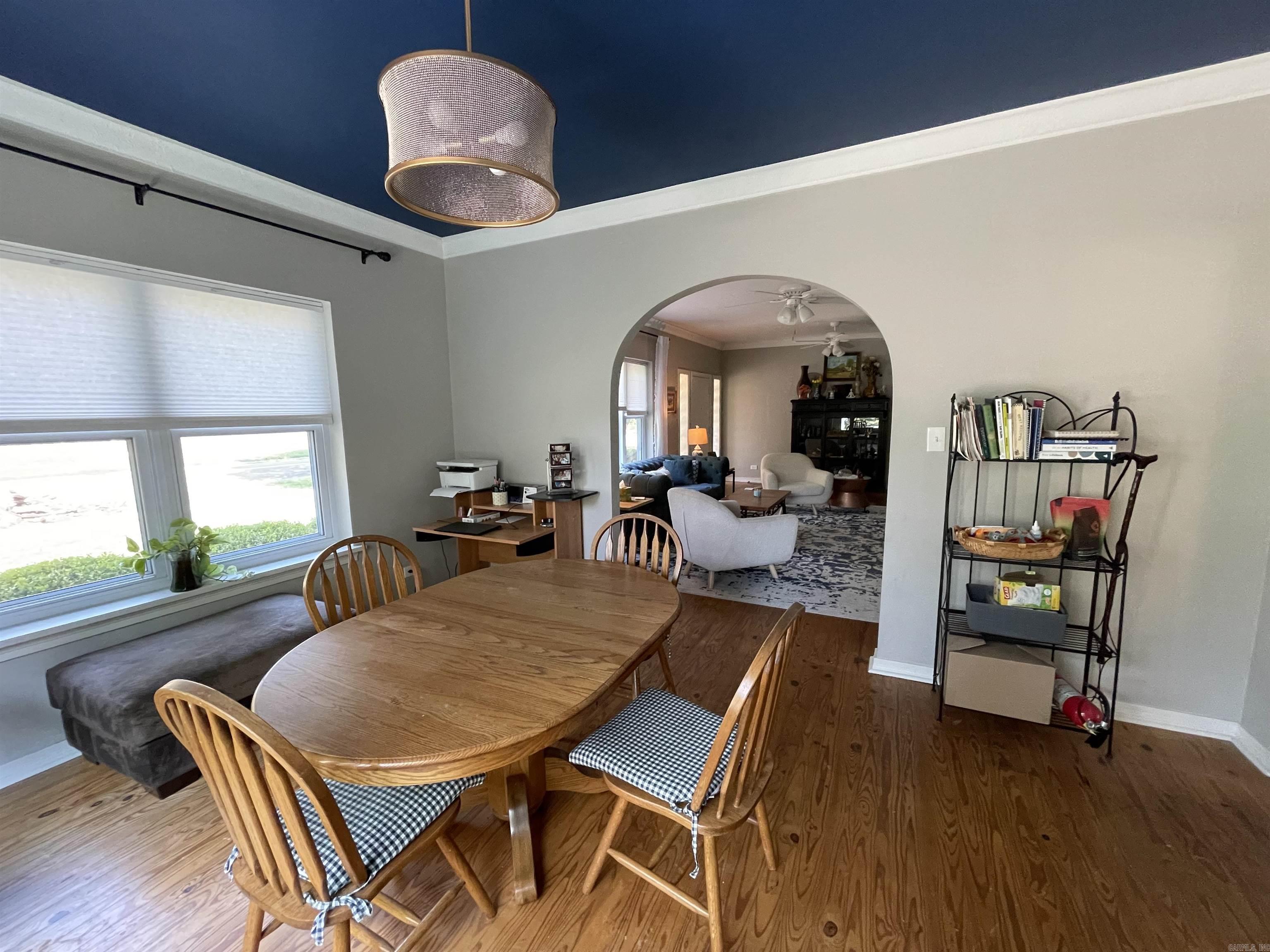 THOMPSON HEIGHTS - Residential
