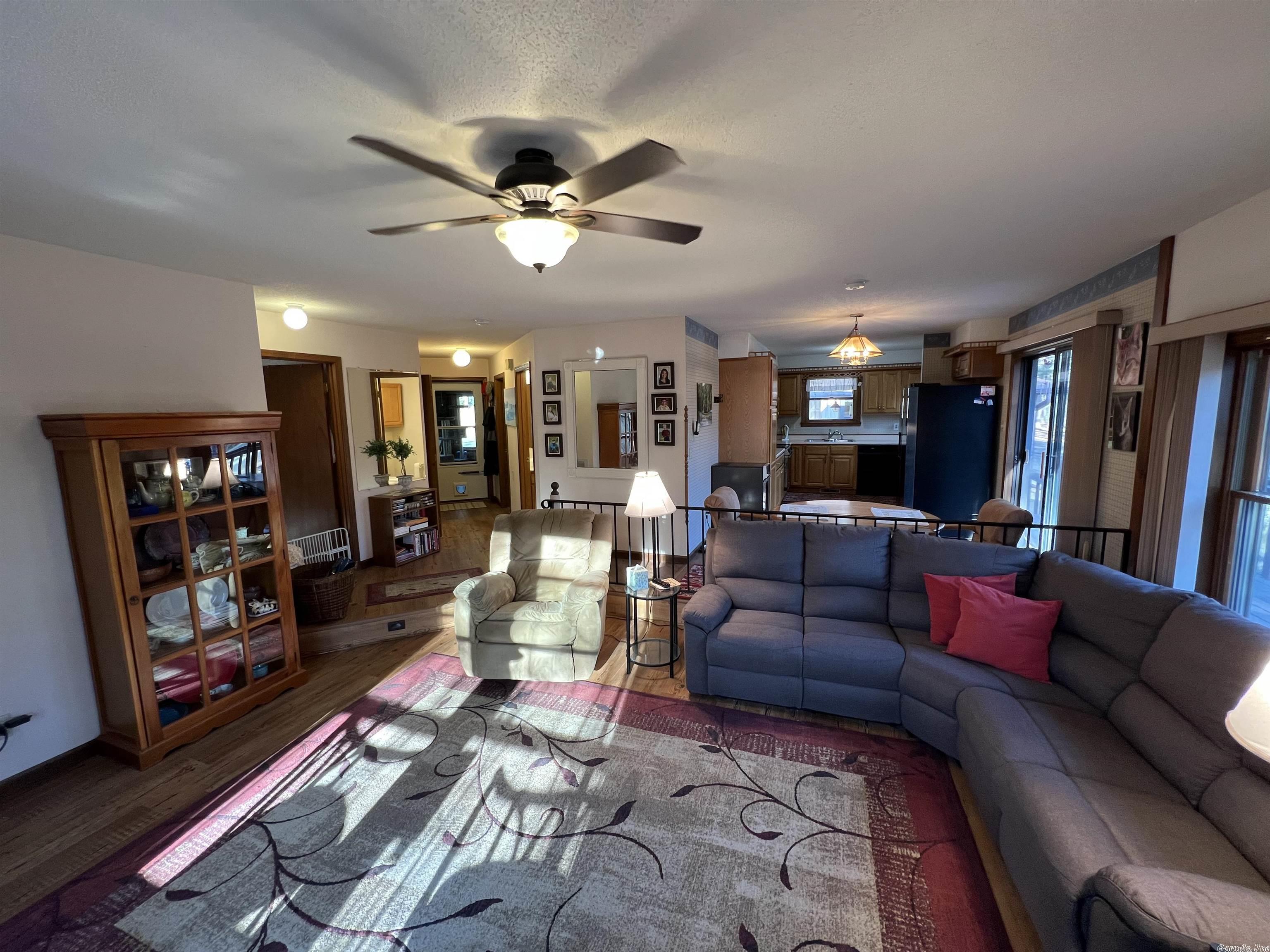 INDIAN HILLS - Residential