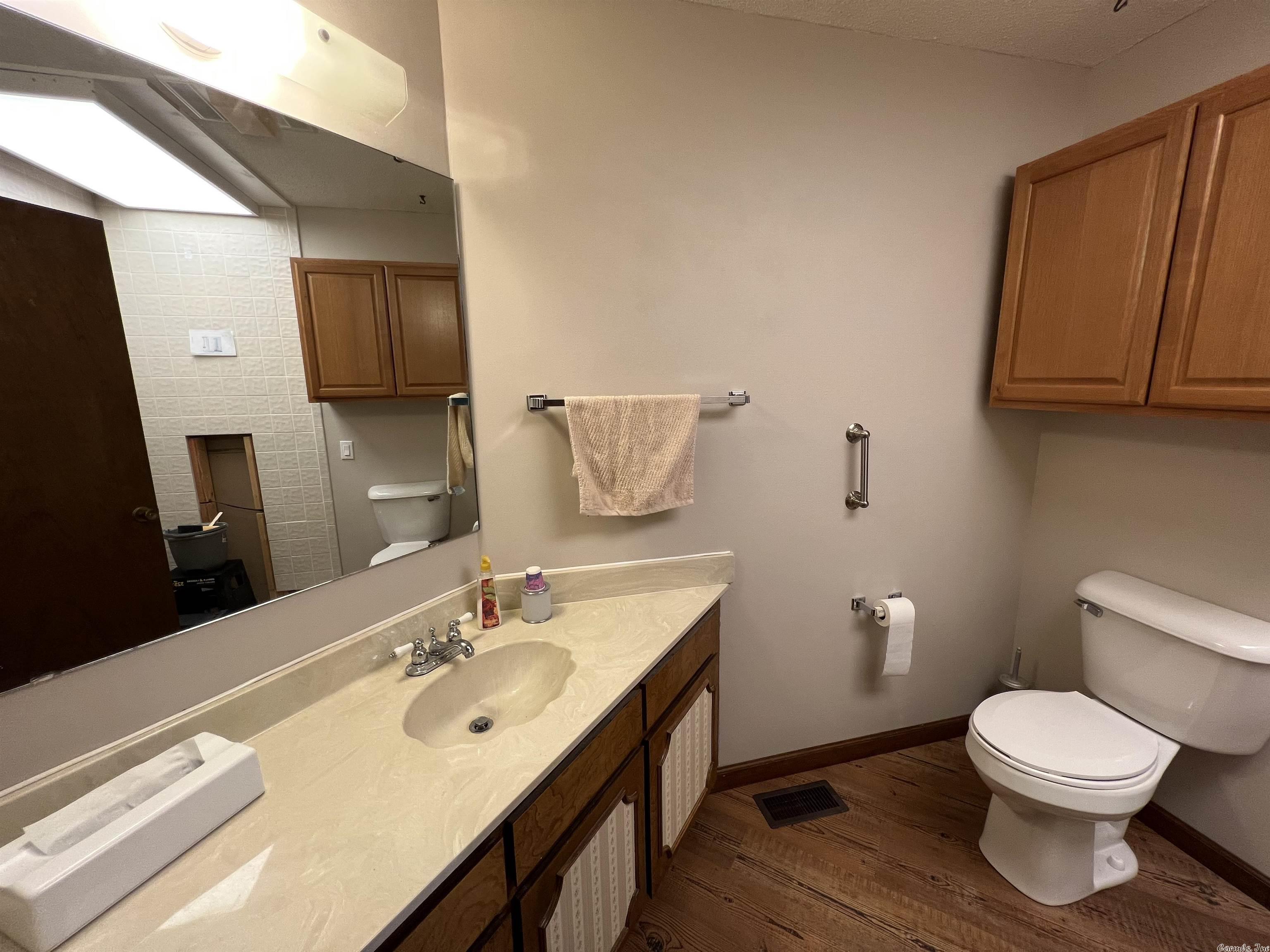 INDIAN HILLS - Residential