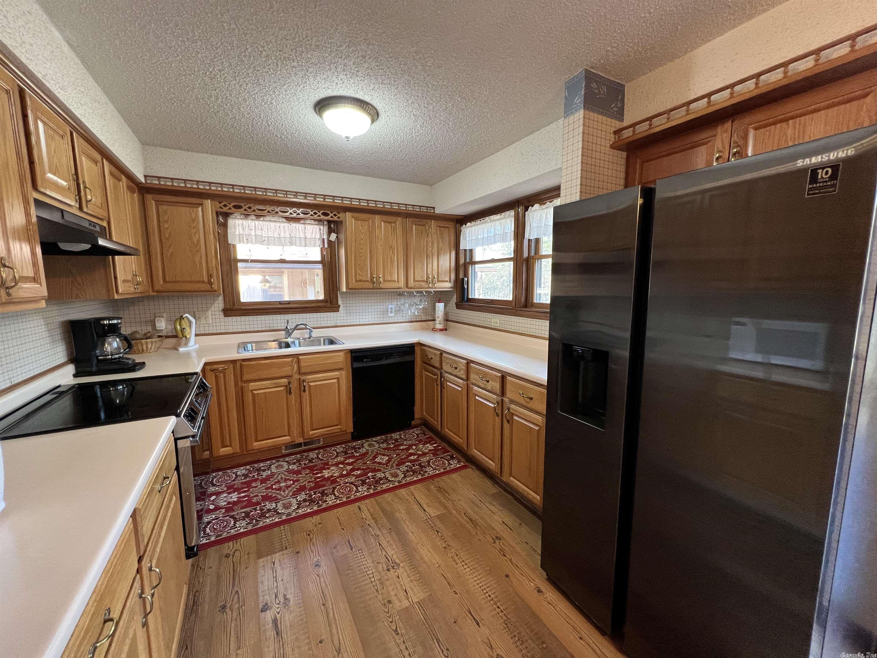 INDIAN HILLS - Residential